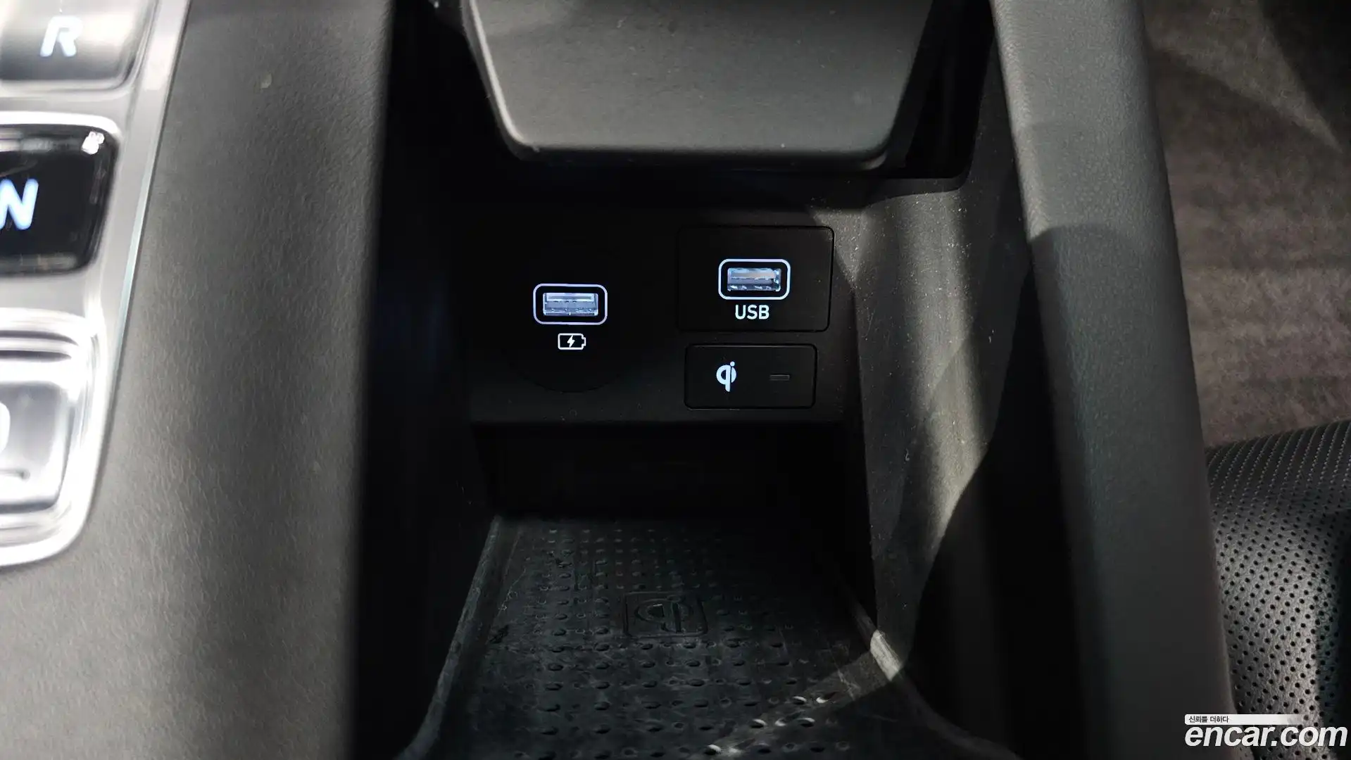 Grandeur Hyundai 2022.1-OPTION-041