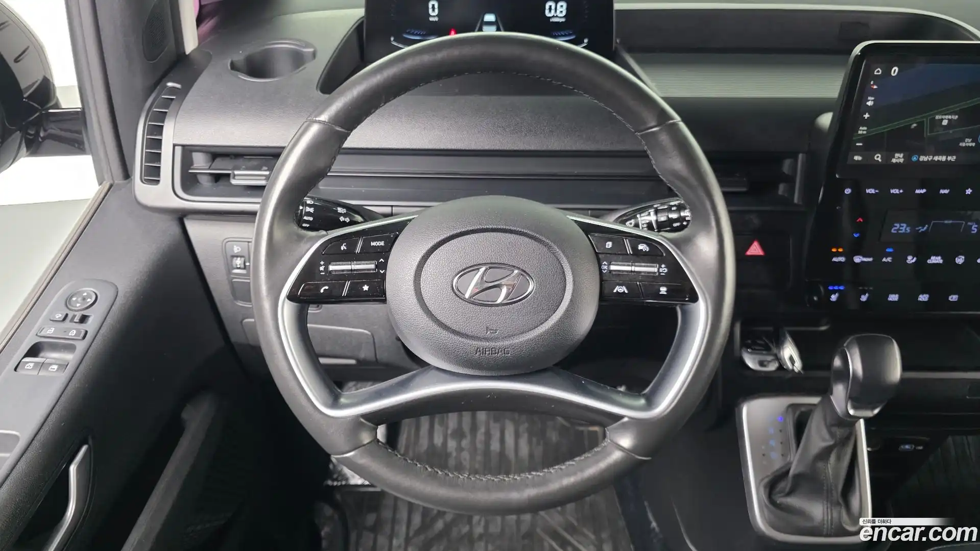 Staria Hyundai 2022.4-OPTION-017
