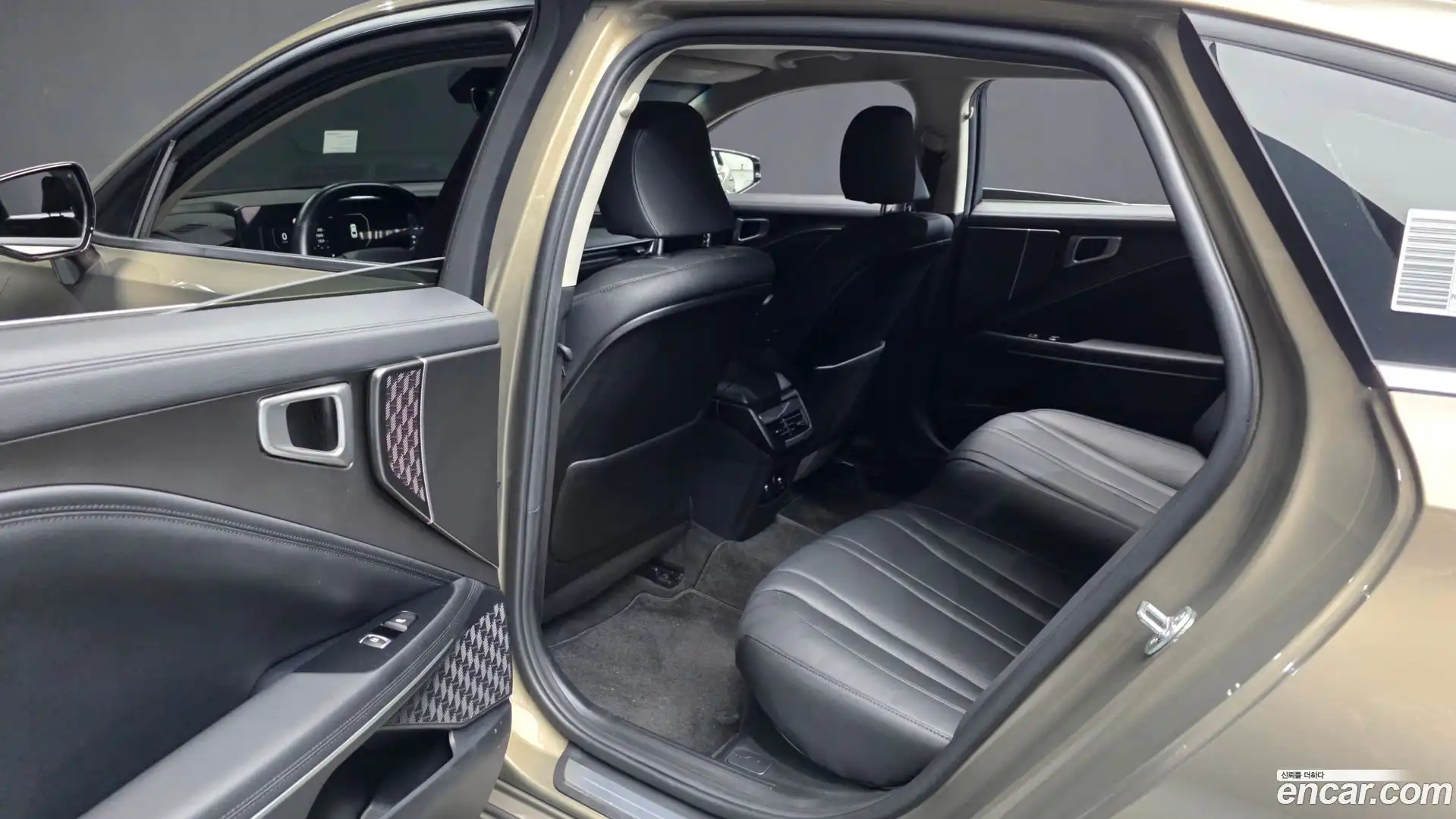 K8 Kia 2024.10-INNER-036