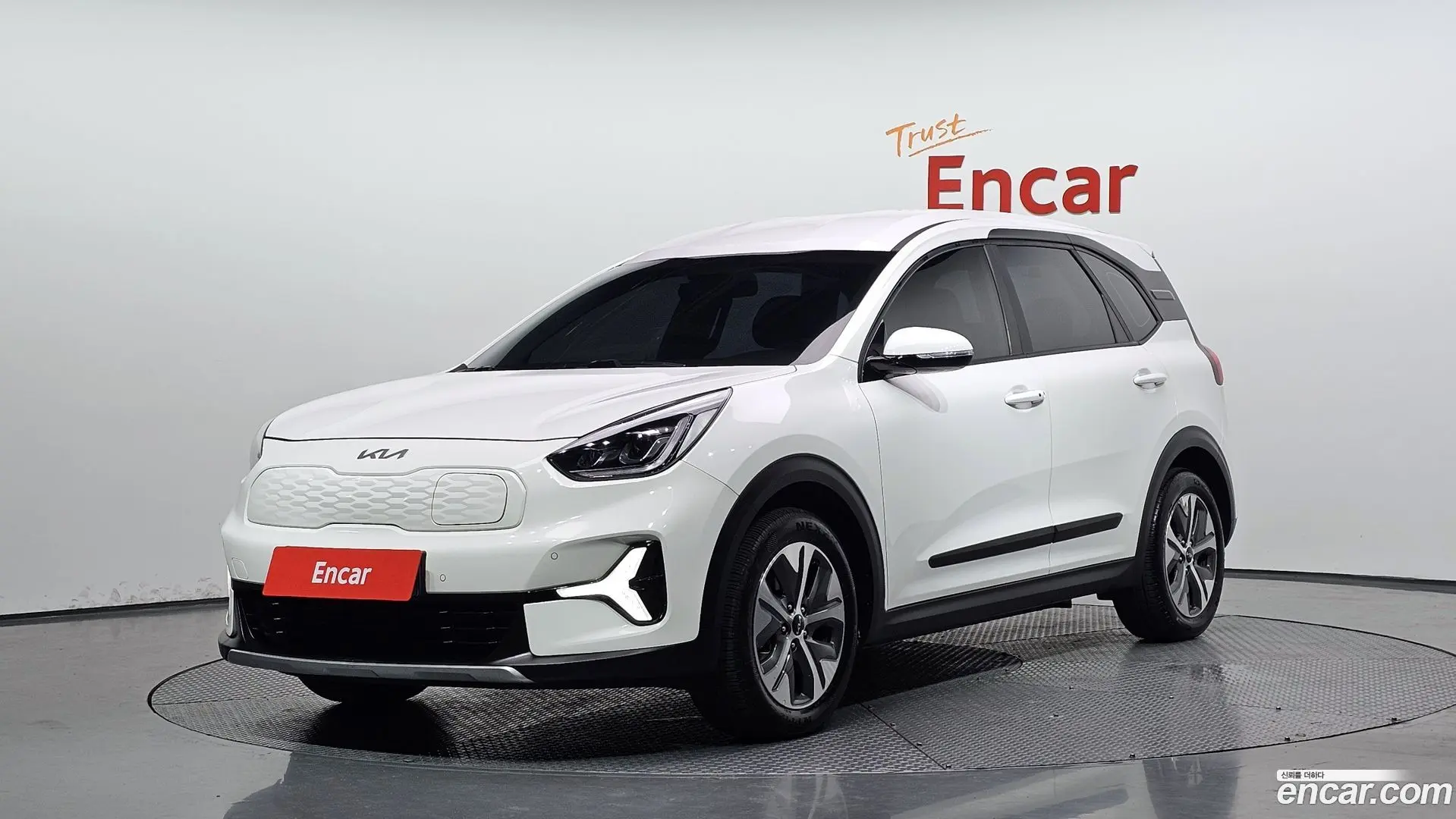 Main__Slider__Photo:Niro Kia 2022.7-0