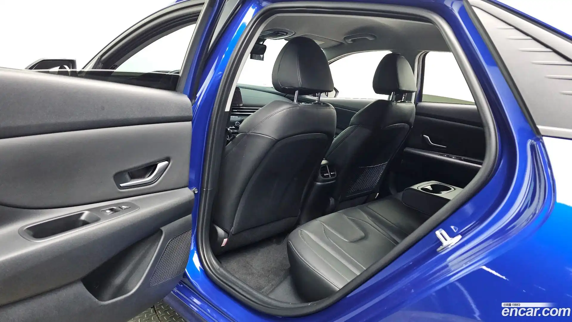 AVANTE Hyundai 2022.6-OPTION-015