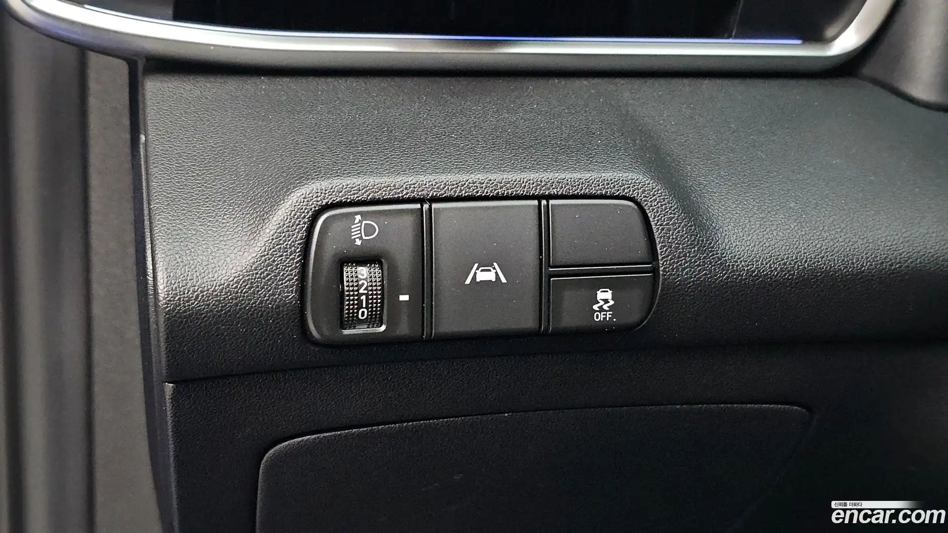 AVANTE Hyundai 2022.6-OPTION-018