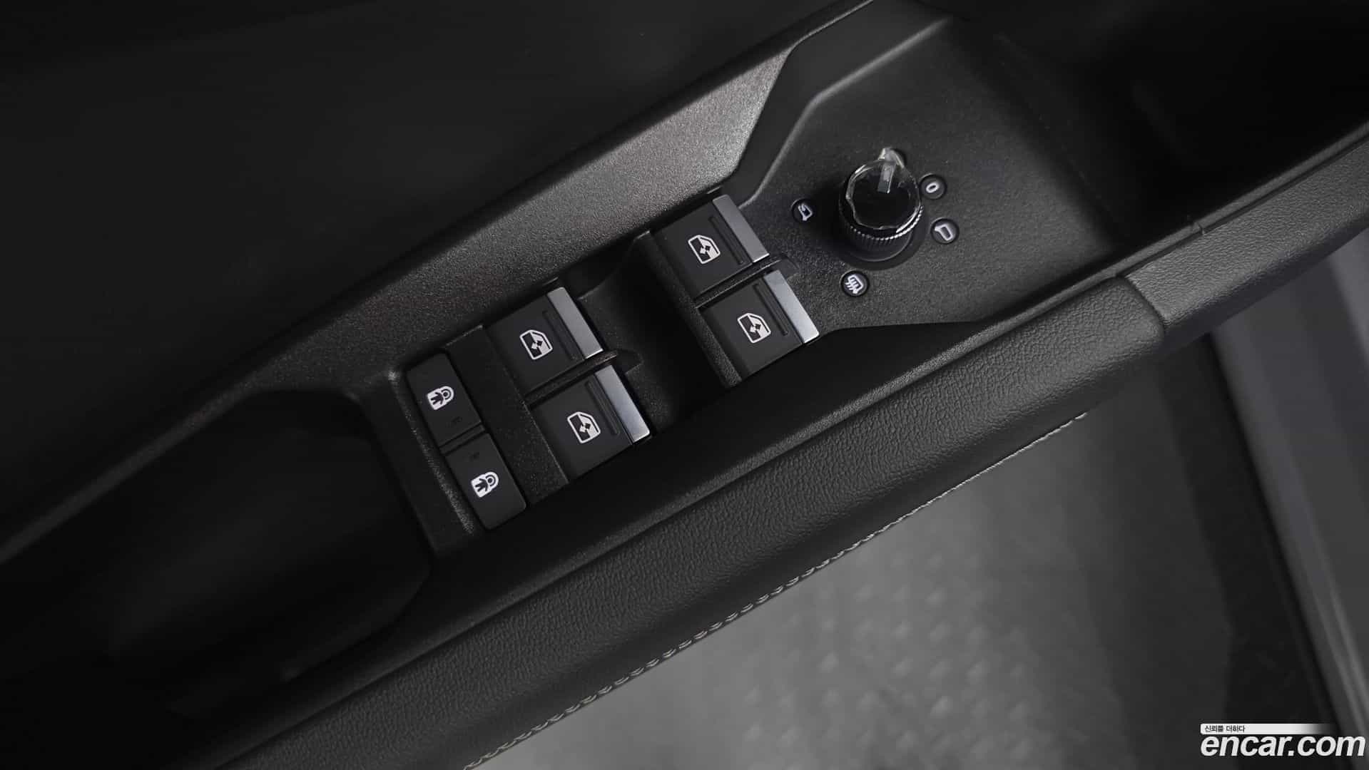 Q4 e-tron Audi 2025.8-OPTION-043