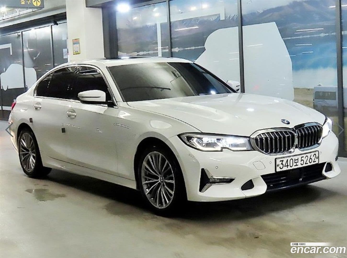 Main__Slider__Photo:3-Series BMW 2019.9-0