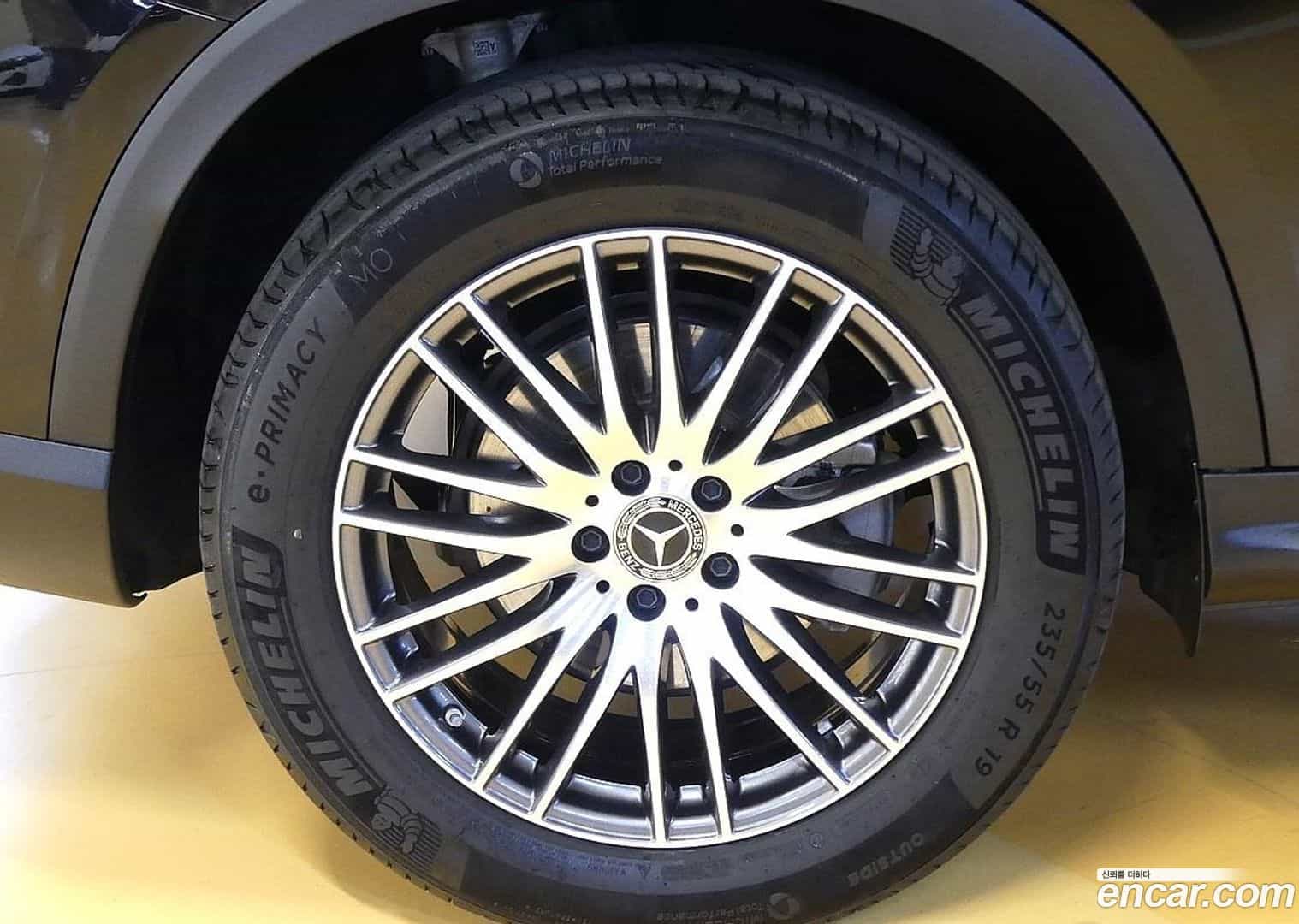 GLC-Class Mercedes-Benz 2025.6-OUTER-005
