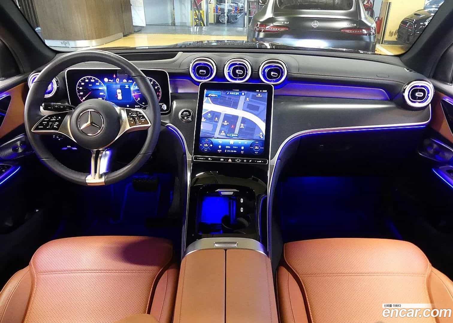 GLC-Class Mercedes-Benz 2025.6-INNER-007