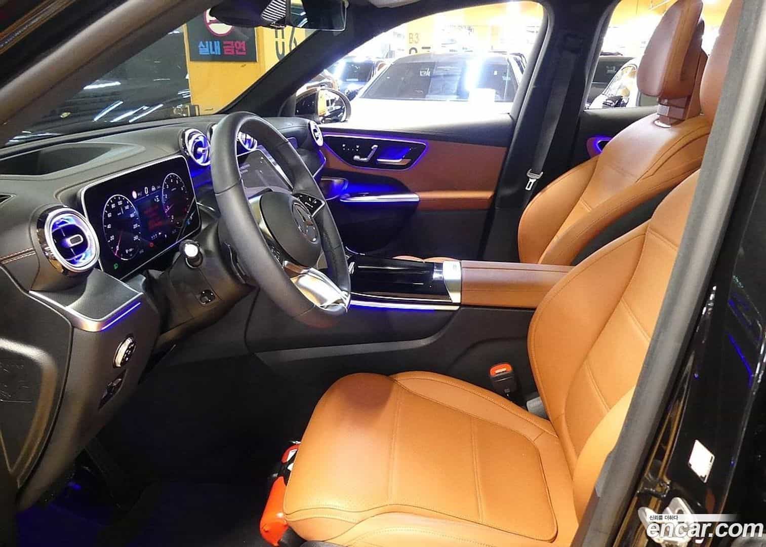 GLC-Class Mercedes-Benz 2025.6-INNER-010