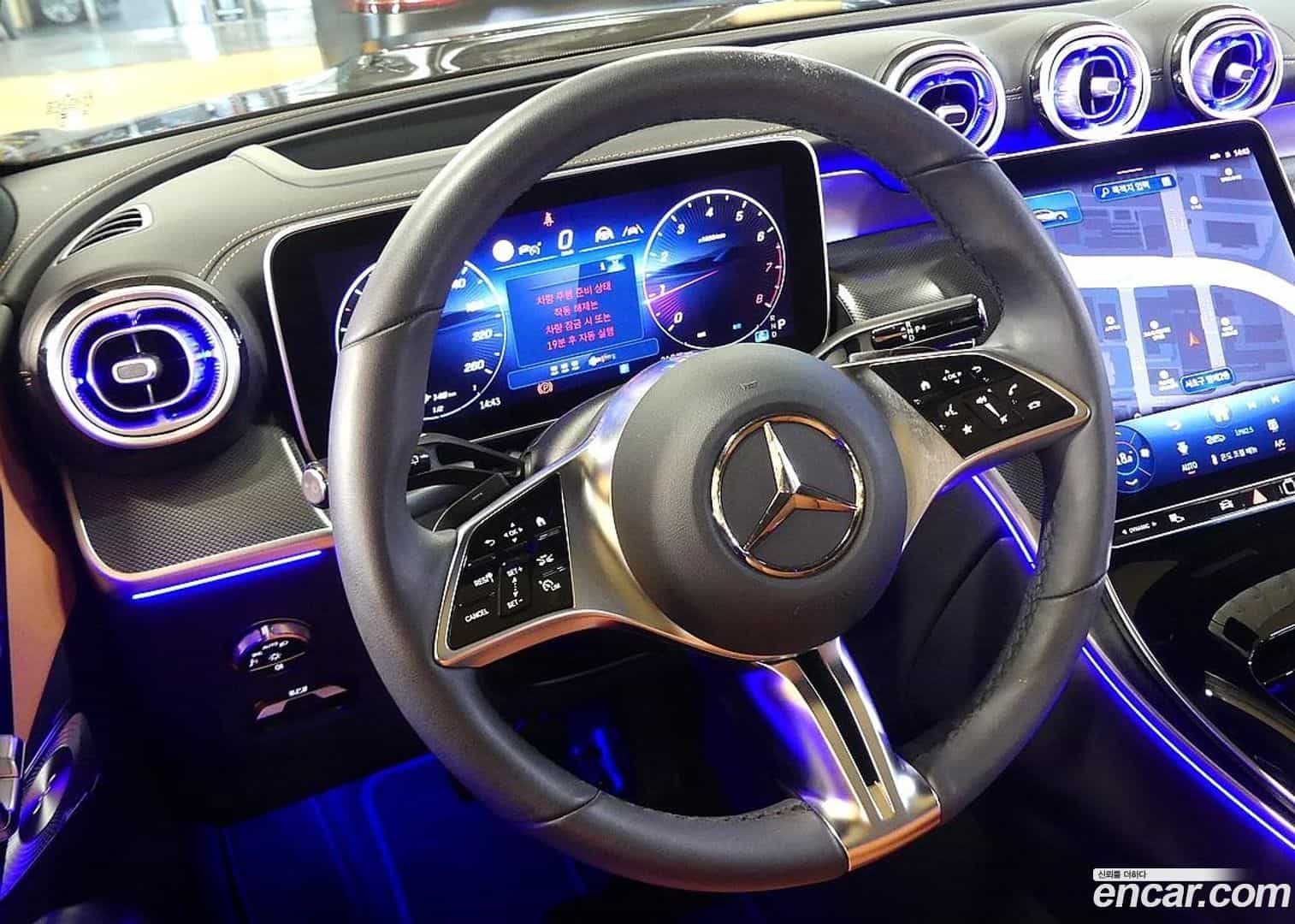 GLC-Class Mercedes-Benz 2025.6-OPTION-016