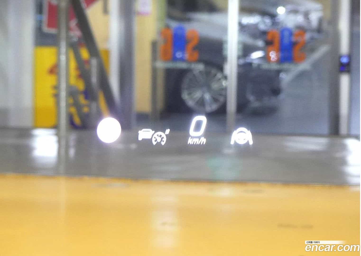 GLC-Class Mercedes-Benz 2025.6-OPTION-018
