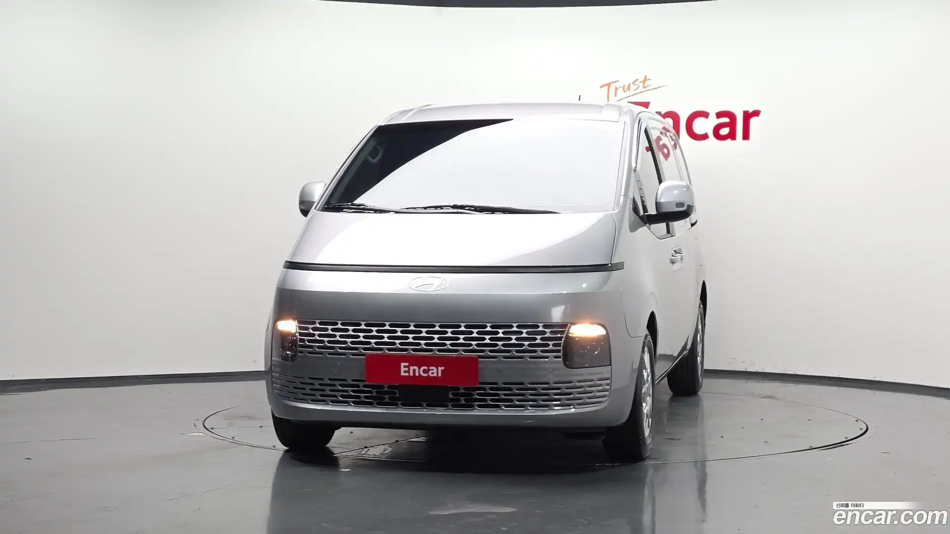Staria Hyundai 2025.0-OUTER-003
