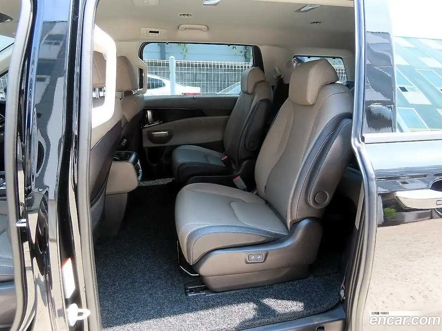 Canival Kia 2025.6-OUTER-006
