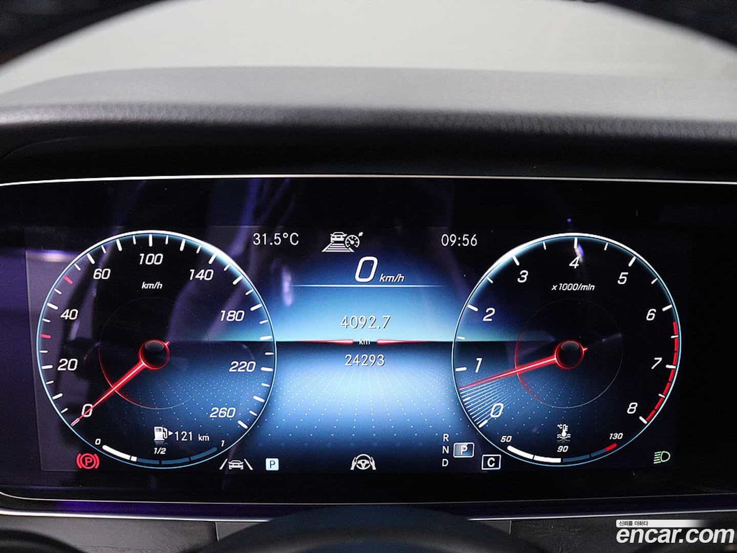E-Class Mercedes-Benz 2021.11-OUTER-006