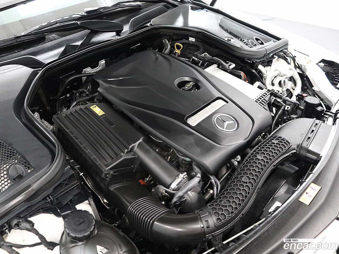 E-Class Mercedes-Benz 2021.11-OPTION-023