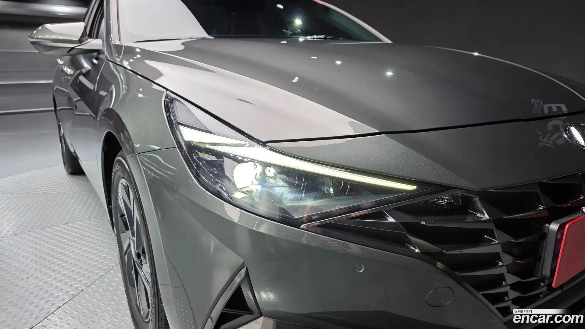 AVANTE Hyundai 2023.0-OUTER-032