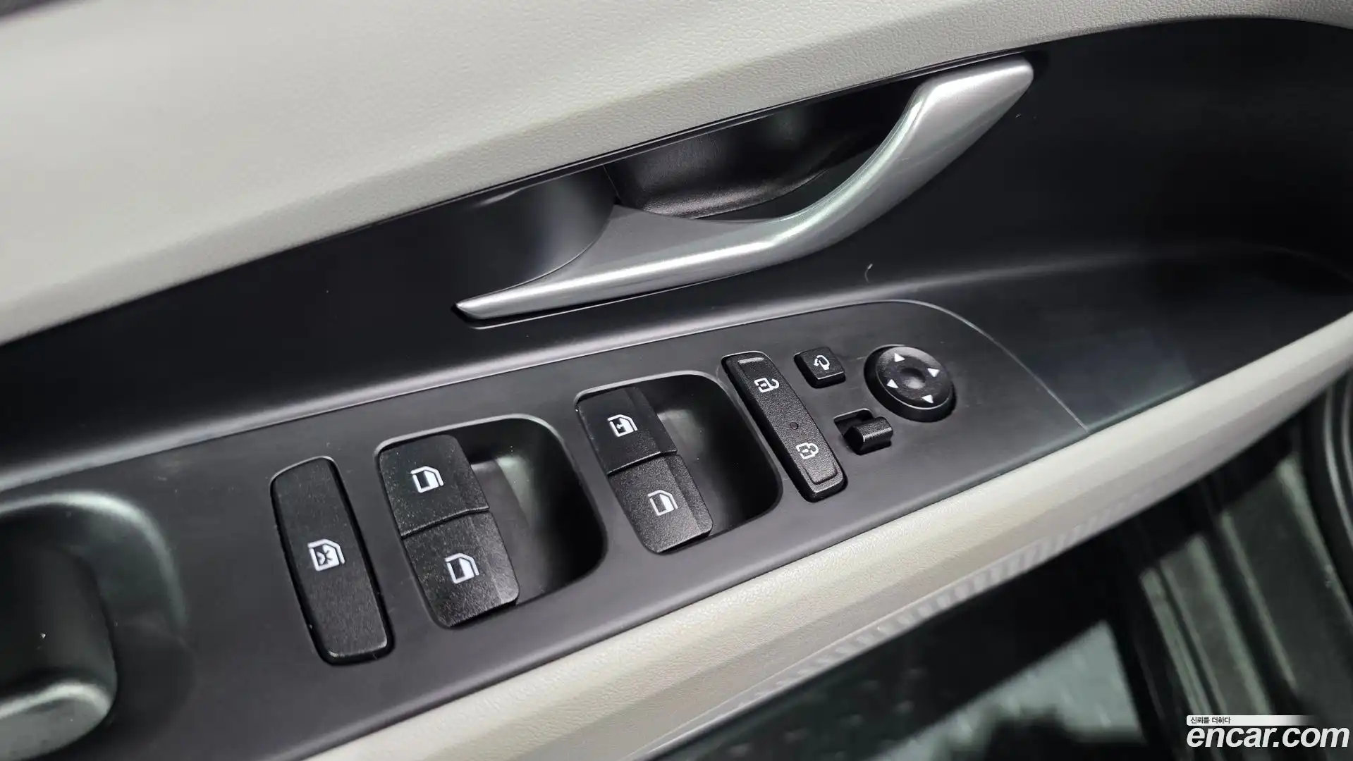 AVANTE Hyundai 2023.0-OPTION-040