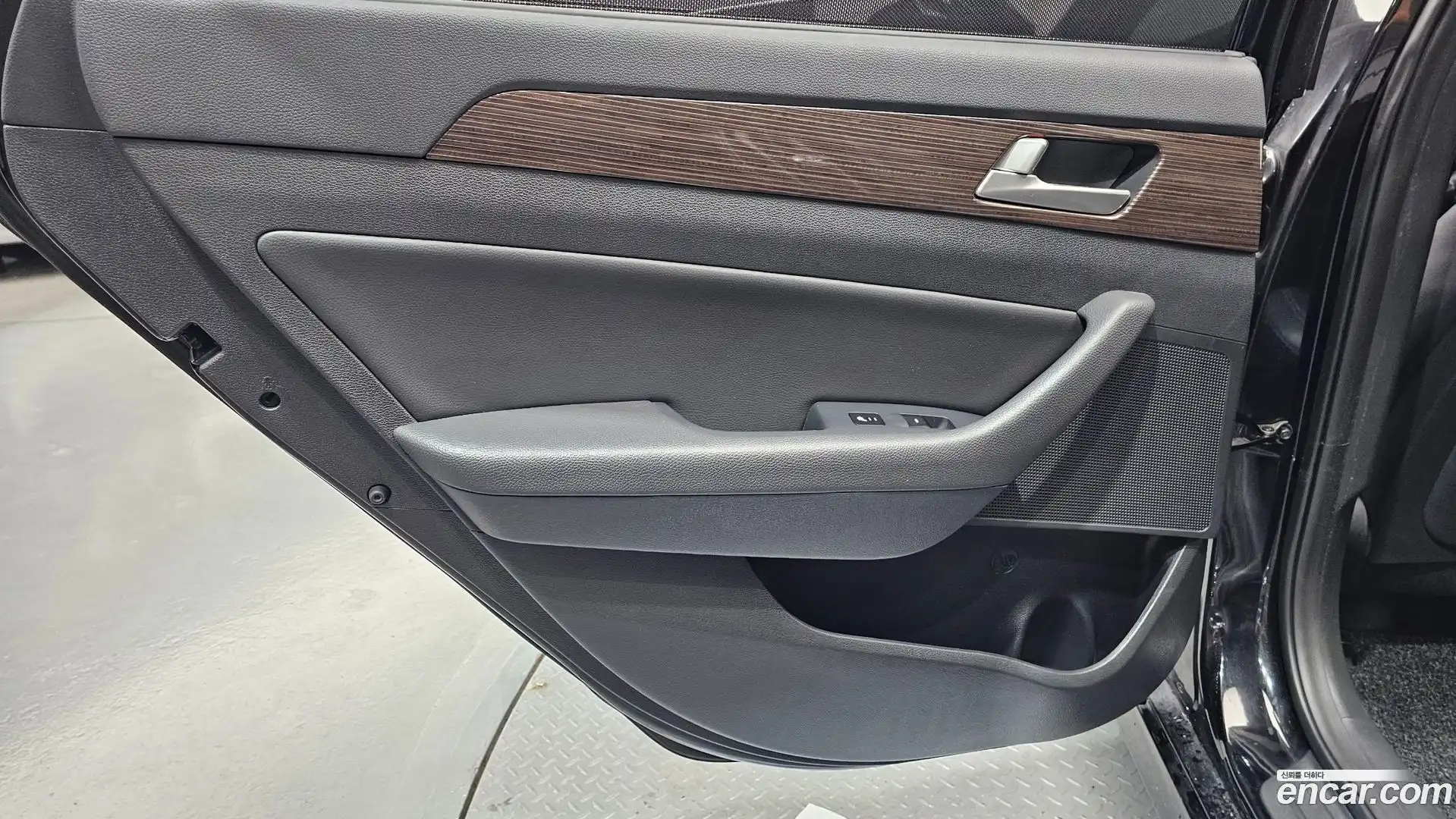 Sonata Hyundai 2018.2-INNER-035