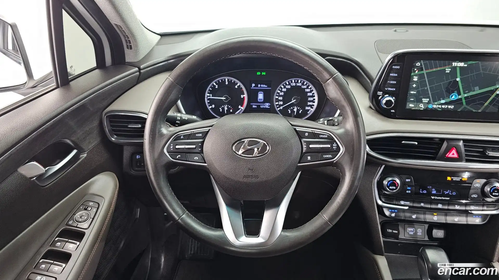 Santafe Hyundai 2019.7-OPTION-016