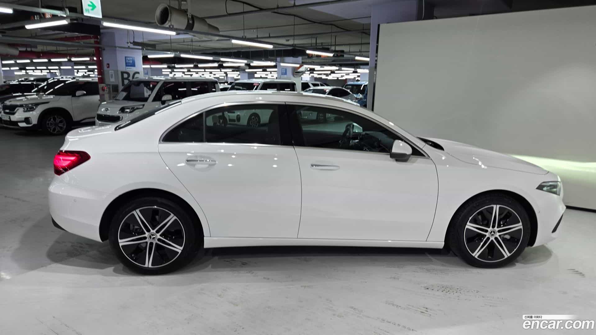 A-Class Mercedes-Benz 2025.9-INNER-009