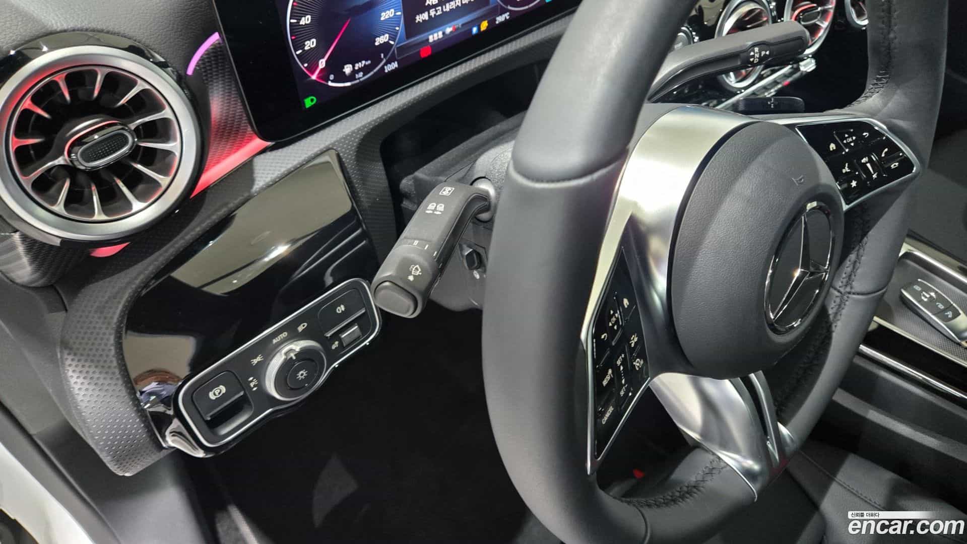 A-Class Mercedes-Benz 2025.9-OPTION-023
