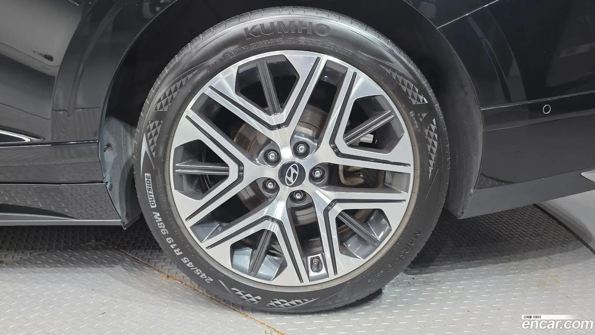 Grandeur Hyundai 2023.4-OUTER-031
