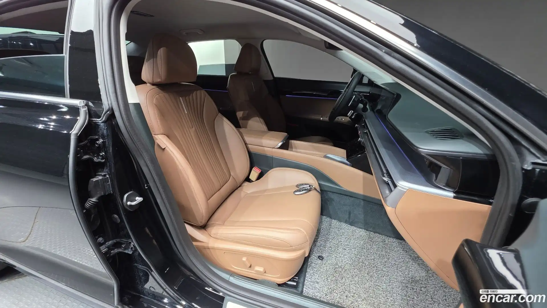 Grandeur Hyundai 2023.4-OPTION-040