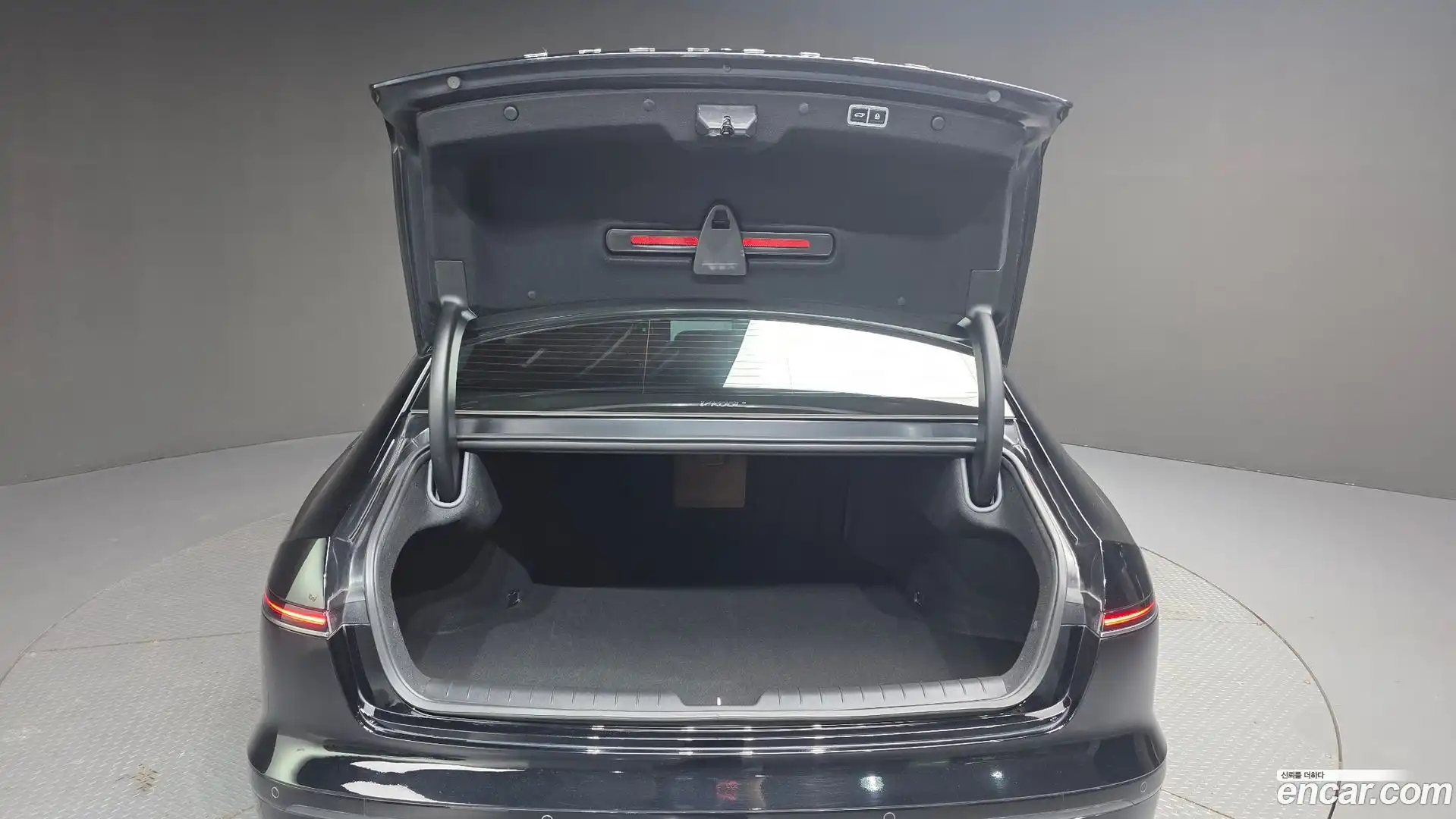 Grandeur Hyundai 2023.4-OPTION-044