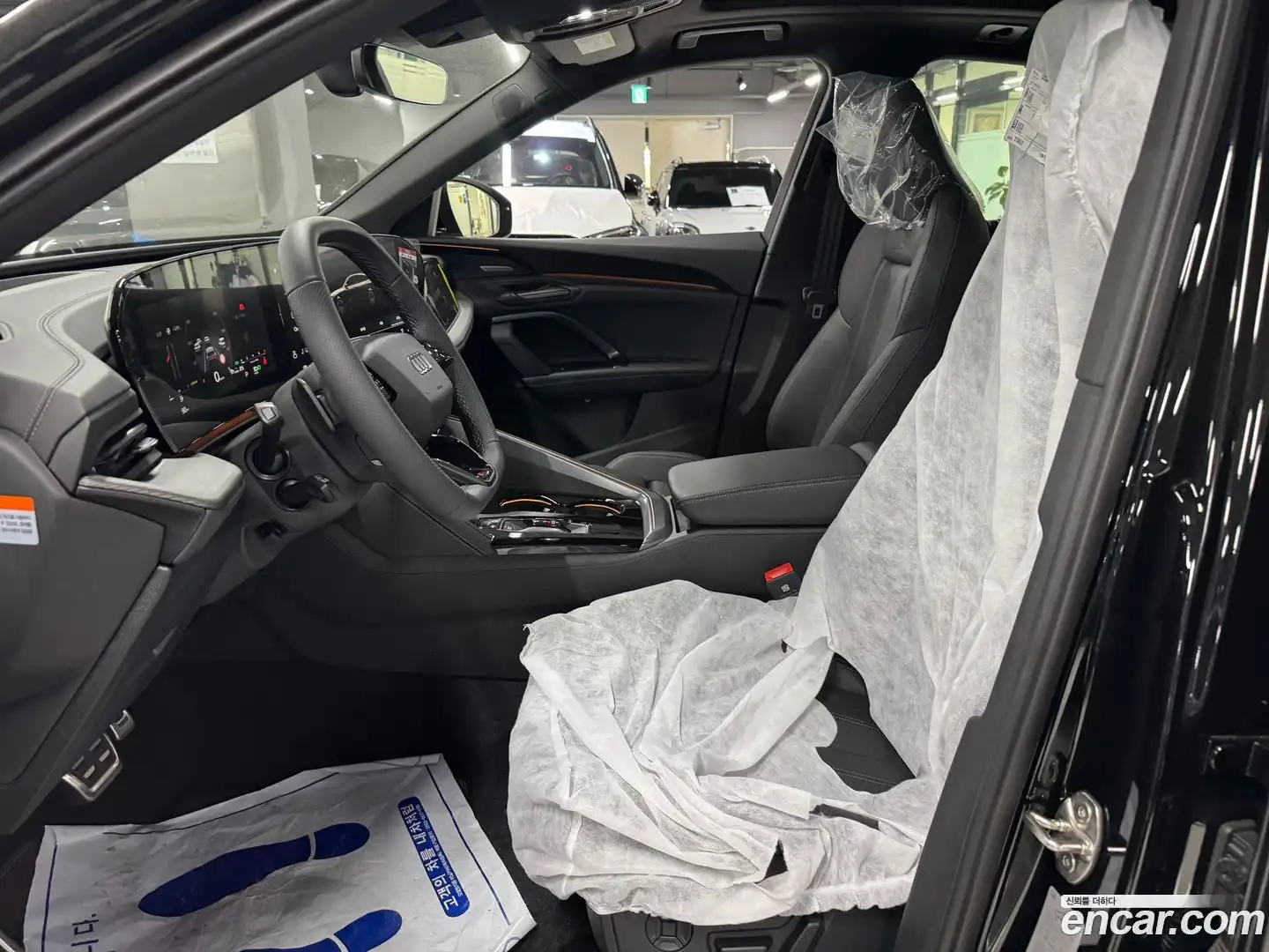 Q5 Audi 2025.11-OPTION-016