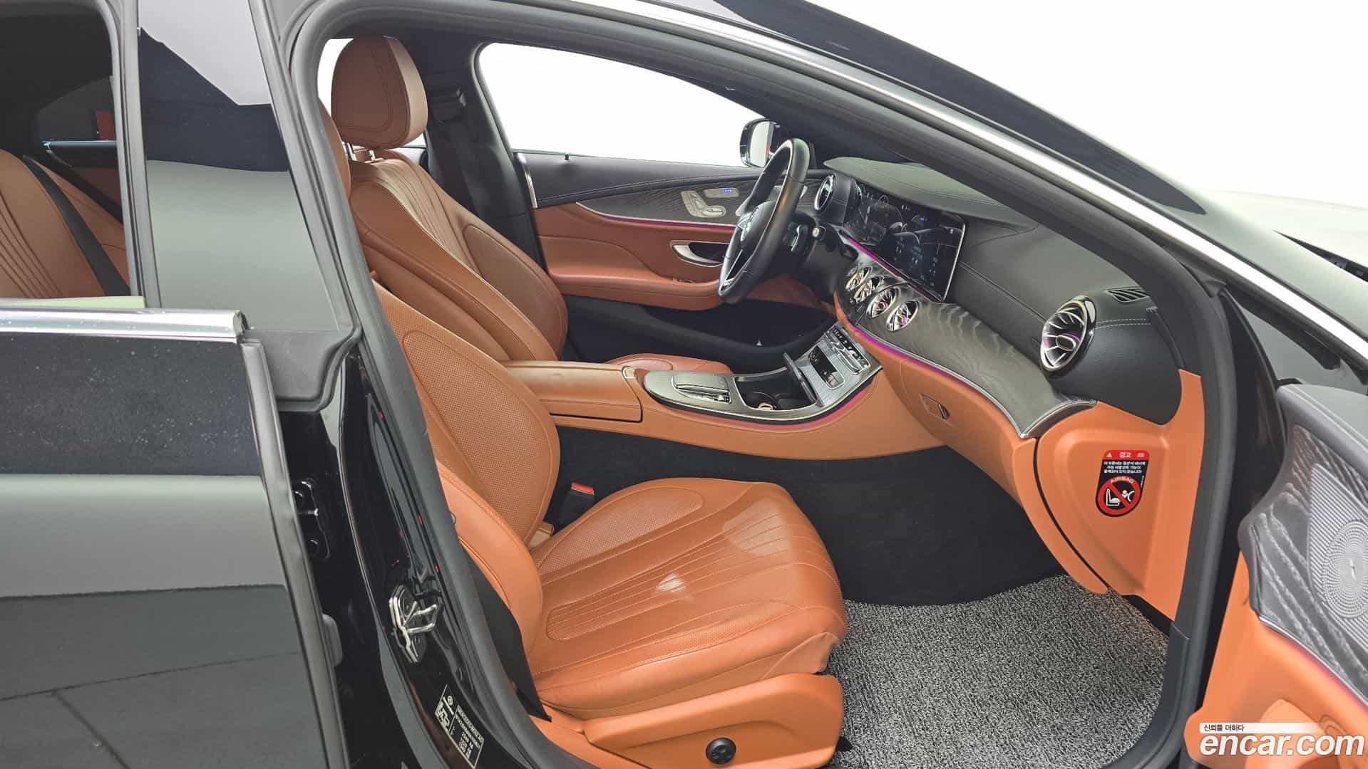 CLS-Class Mercedes-Benz 2022.5-INNER-036