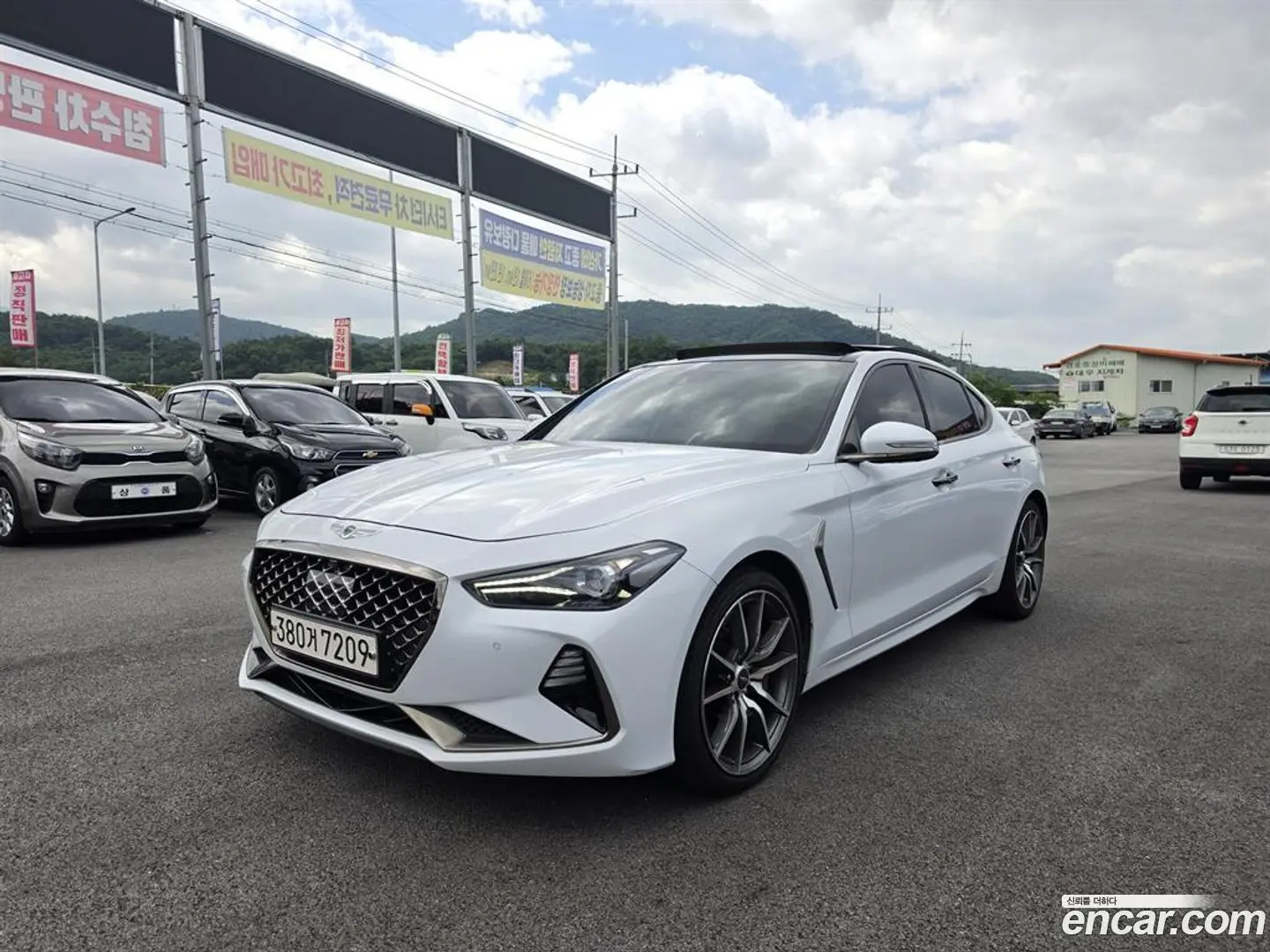 Main__Slider__Photo:G70 Genesis 2019.2-0