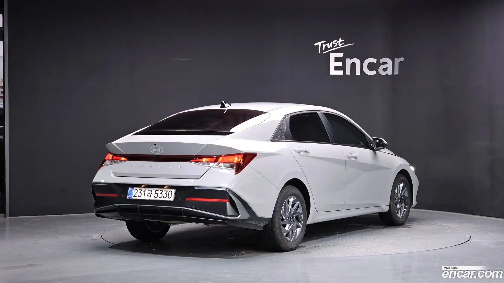 AVANTE Hyundai 2025.2-OUTER-002