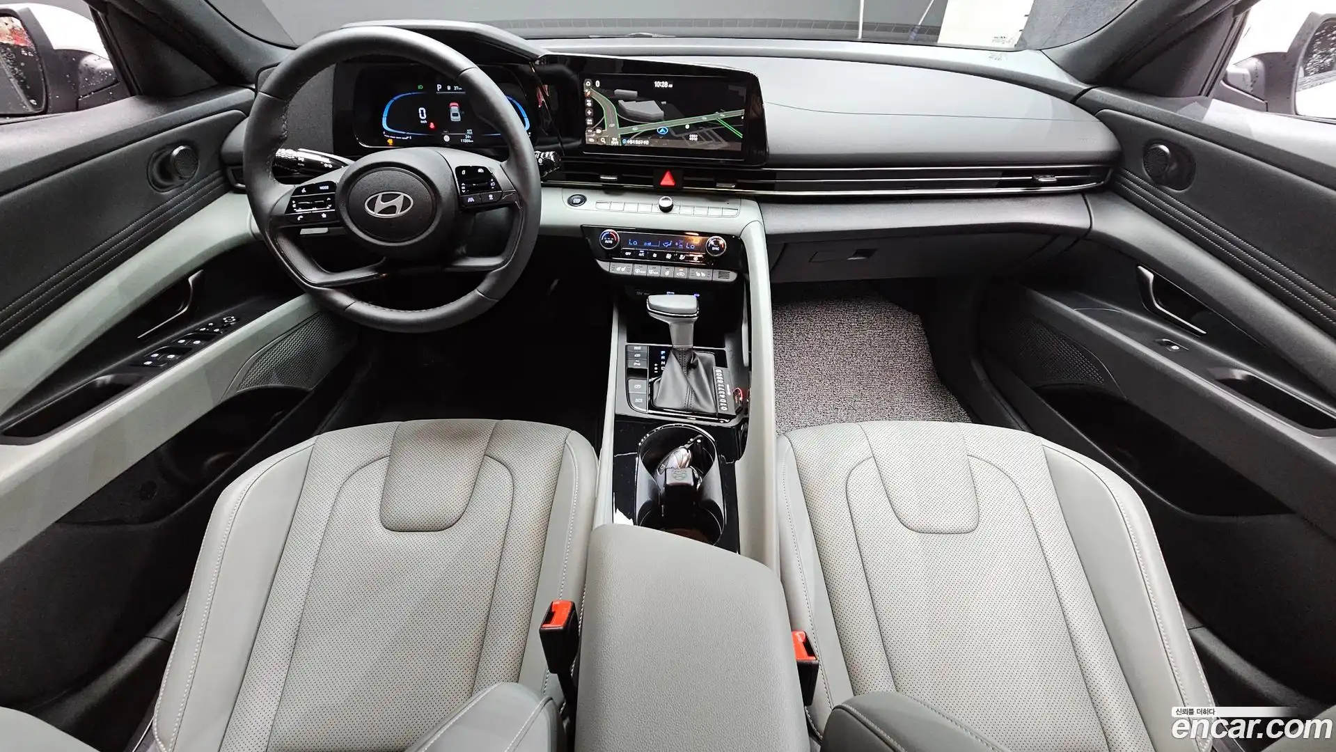 AVANTE Hyundai 2025.2-INNER-007