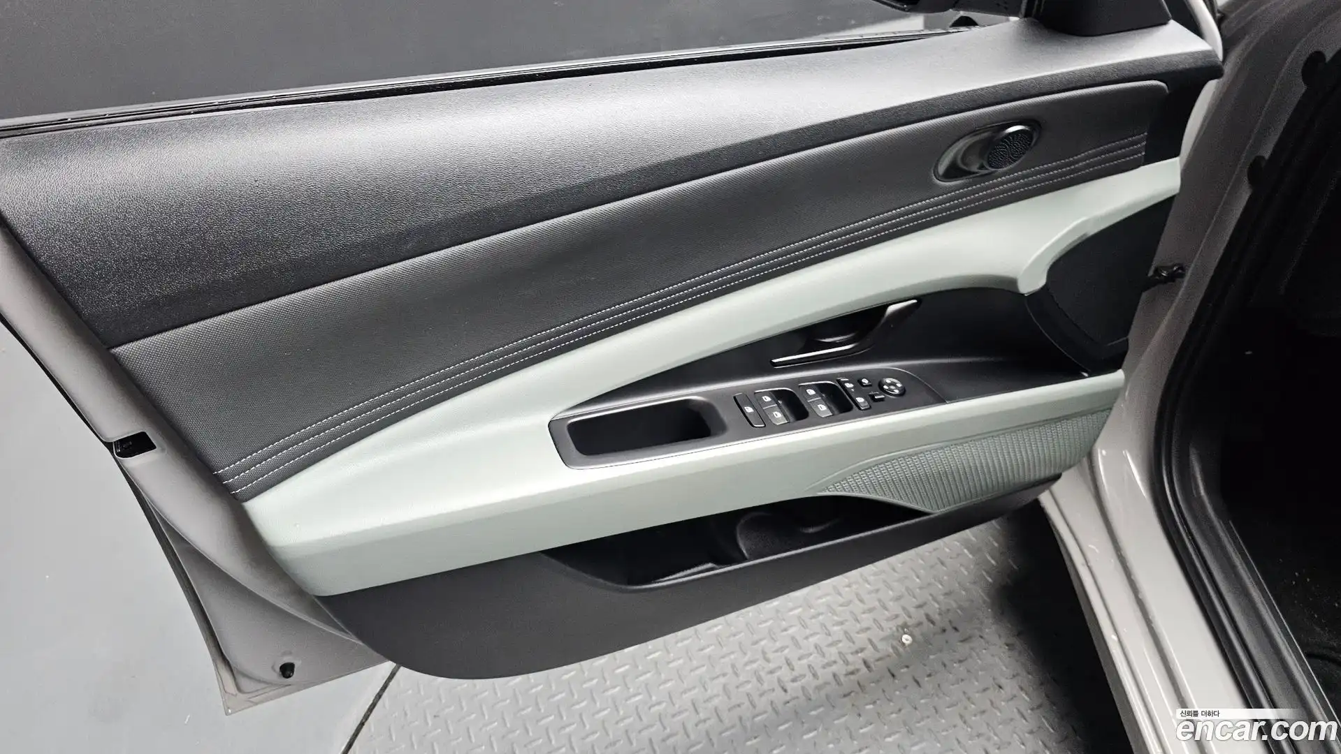 AVANTE Hyundai 2025.2-INNER-034