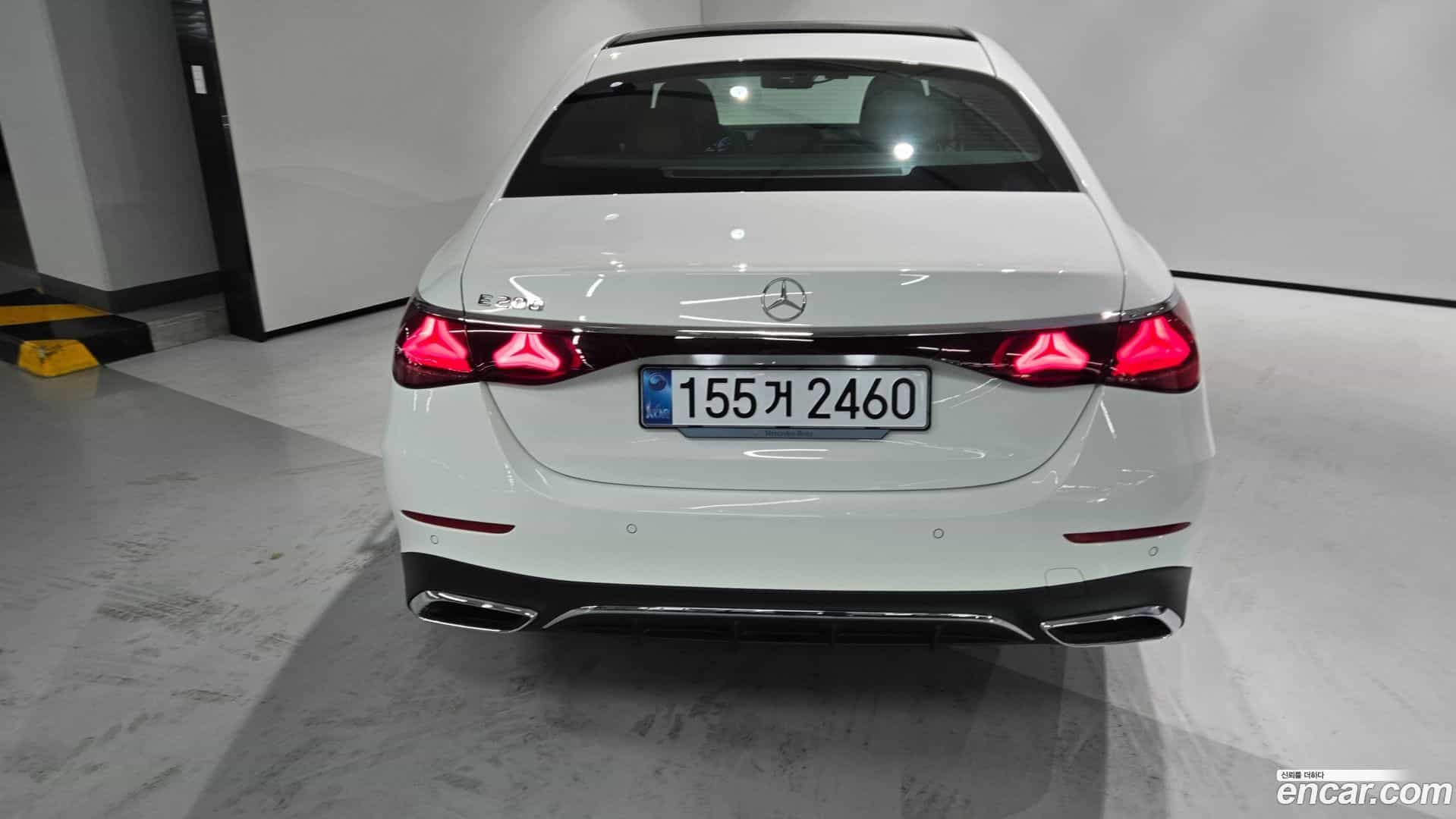 E-Class Mercedes-Benz 2025.7-INNER-007