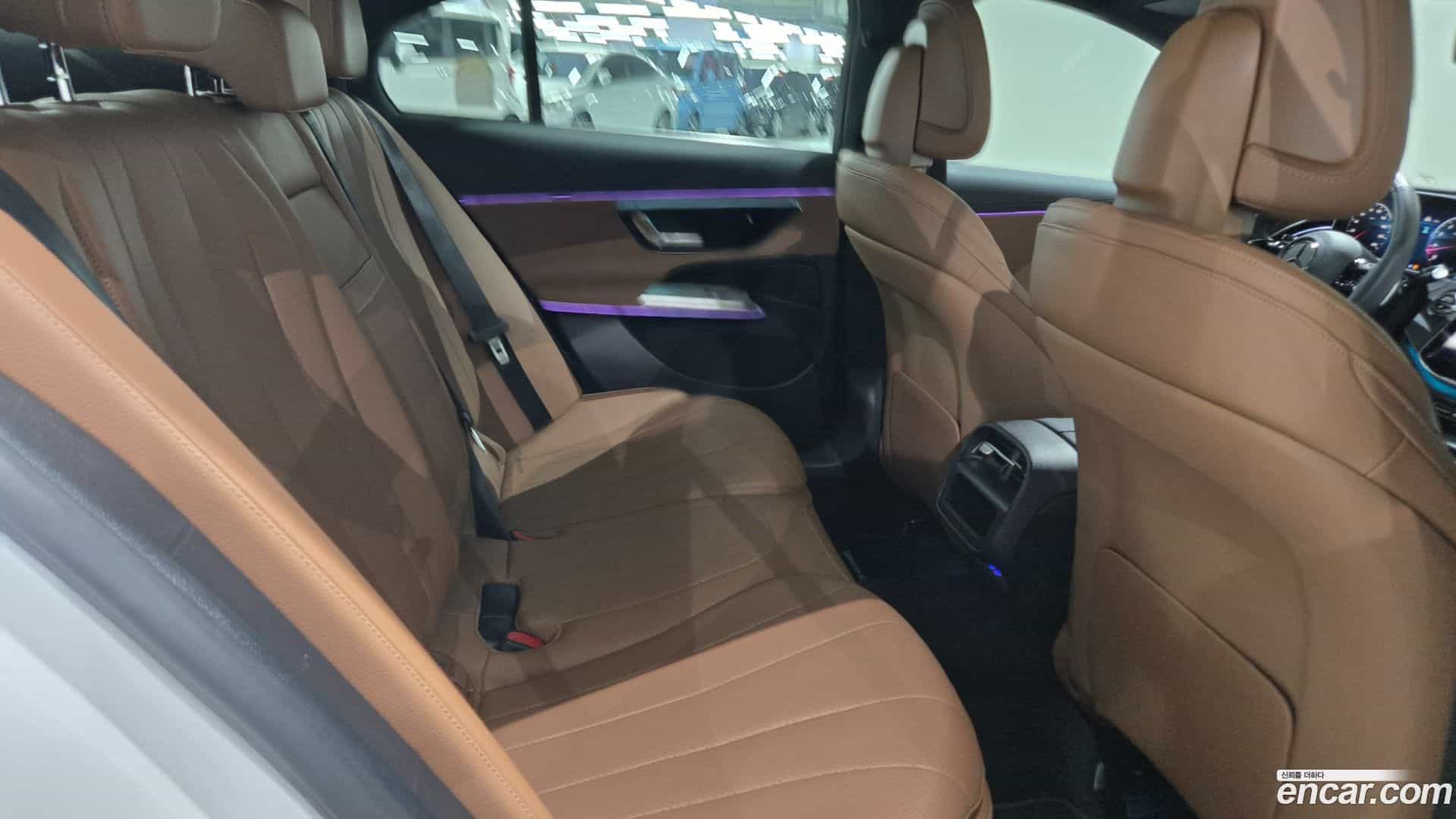 E-Class Mercedes-Benz 2025.7-OPTION-024