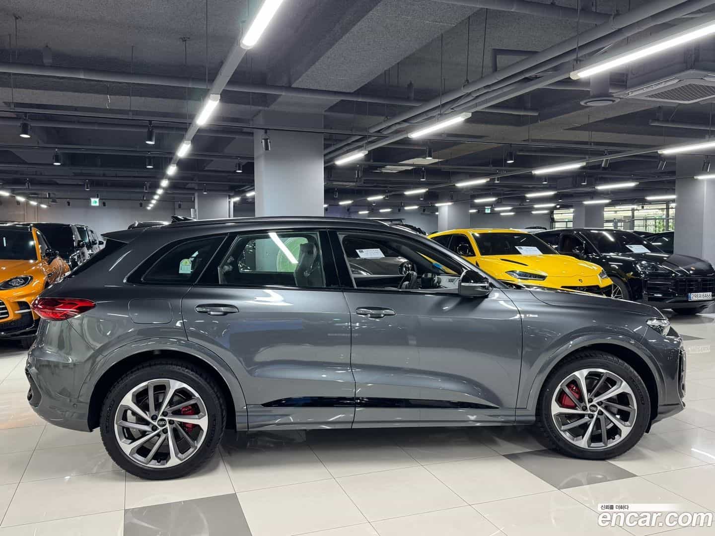Q5 Audi 2025.11-OUTER-002