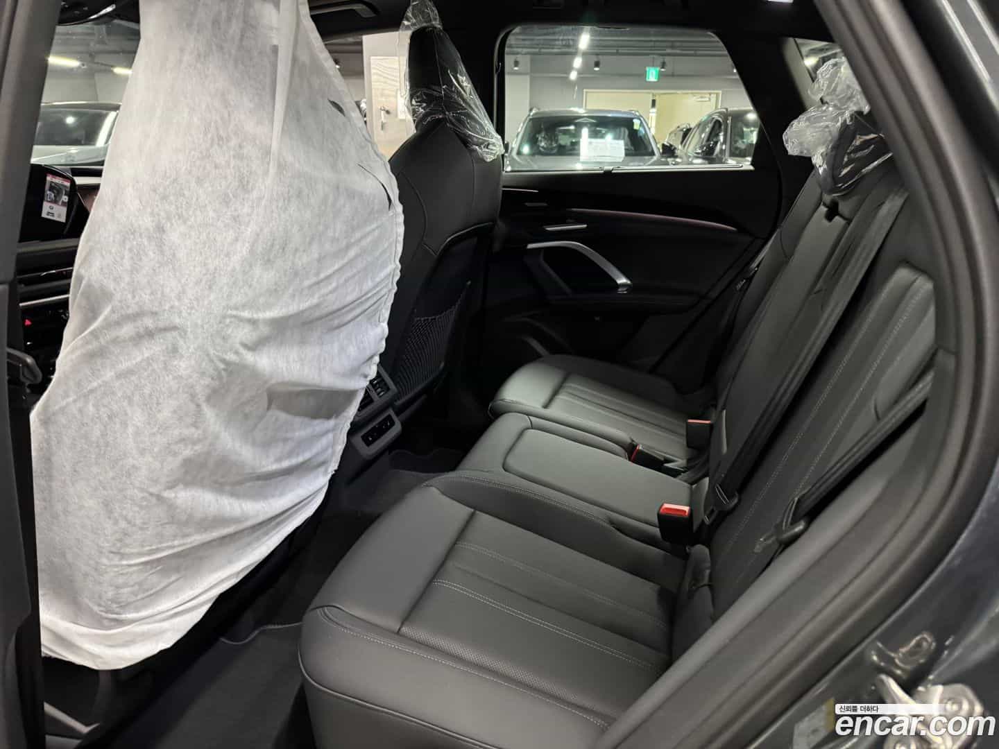 Q5 Audi 2025.11-INNER-007