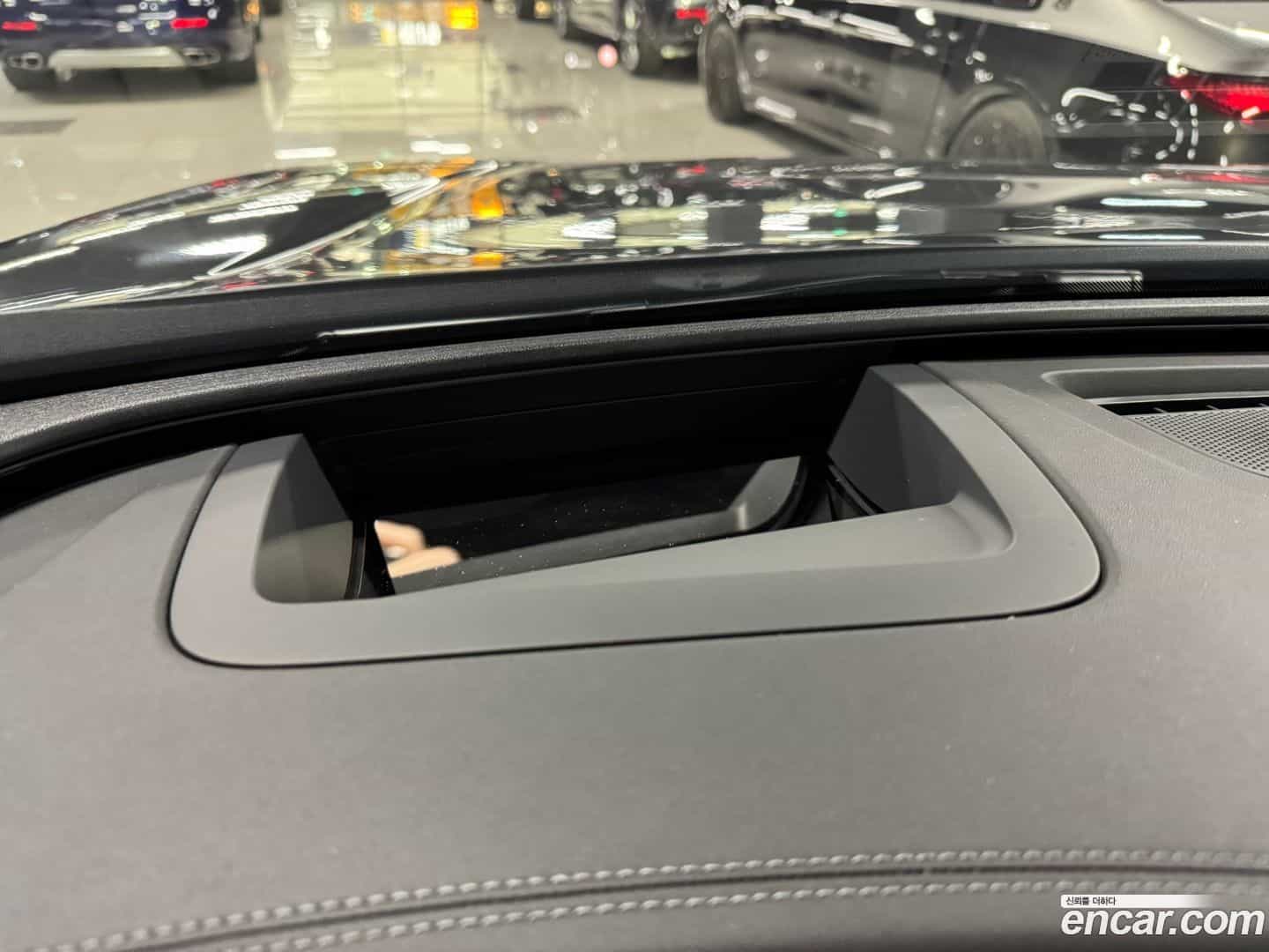 Q5 Audi 2025.11-OPTION-017