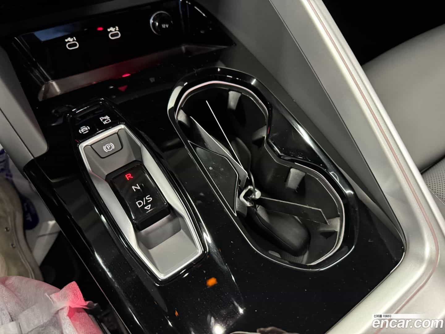 Q5 Audi 2025.11-OPTION-018