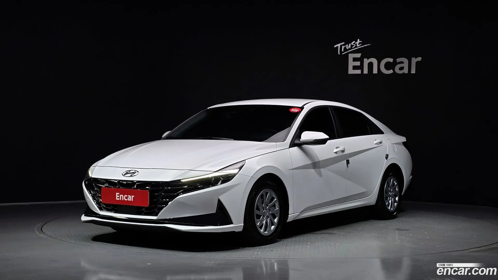 Main__Slider__Photo:AVANTE Hyundai 2021.10-0