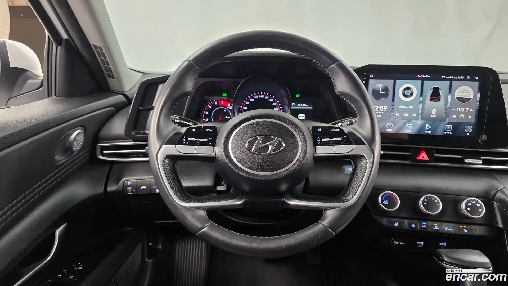 AVANTE Hyundai 2021.10-OPTION-016