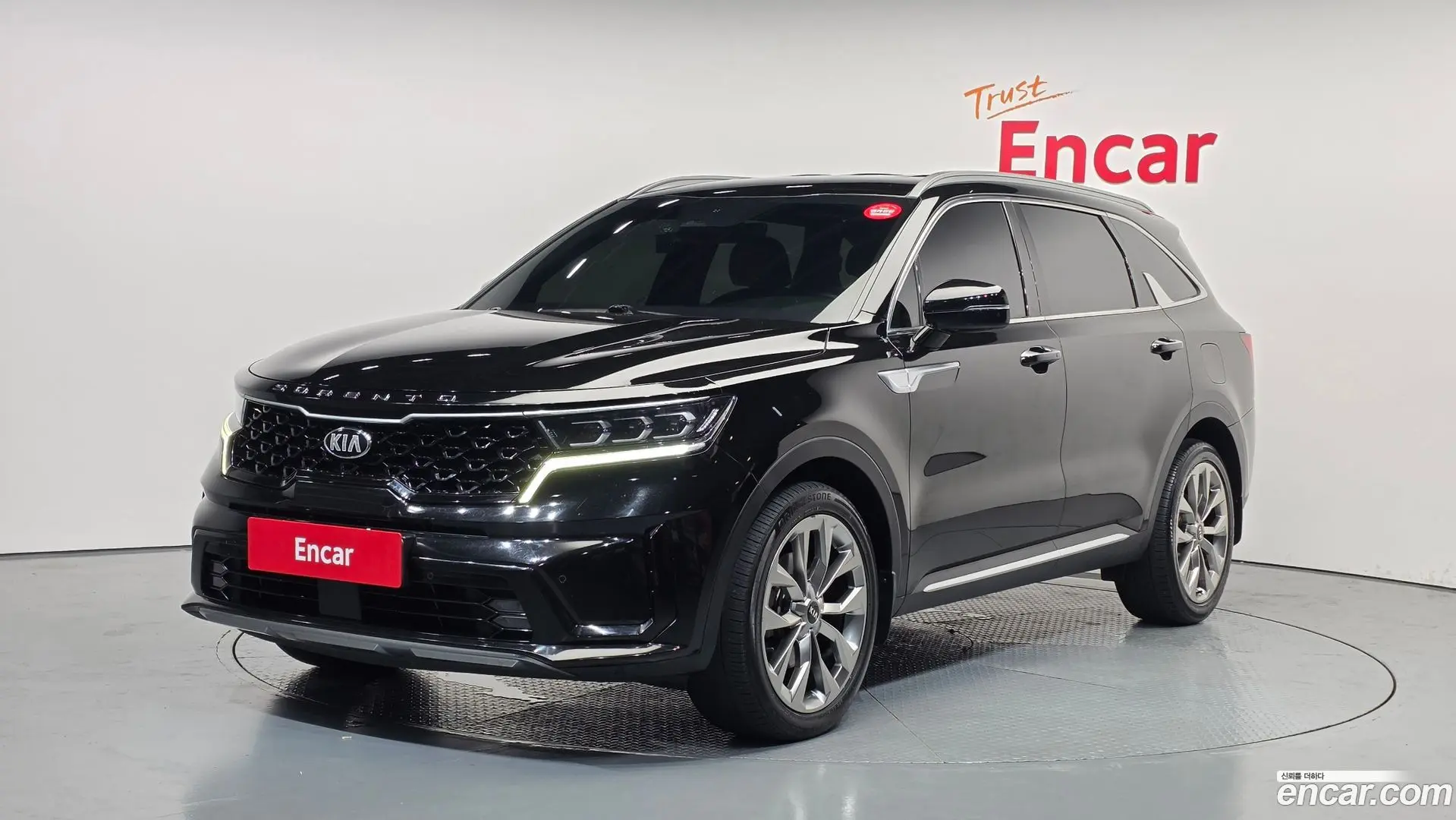 Main__Slider__Photo:Sorento Kia 2020.8-0