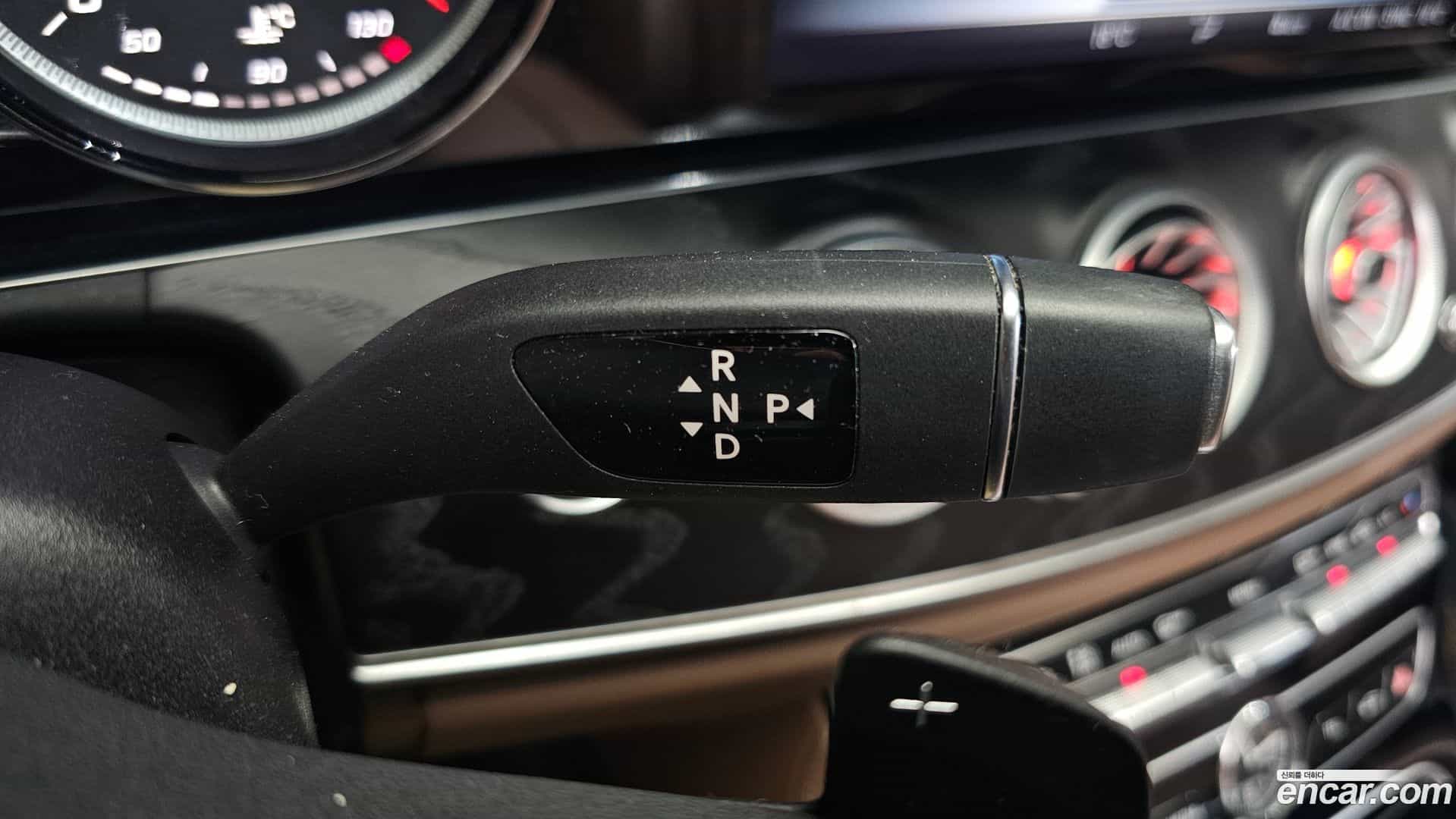 E-Class Mercedes-Benz 2020.8-INNER-009
