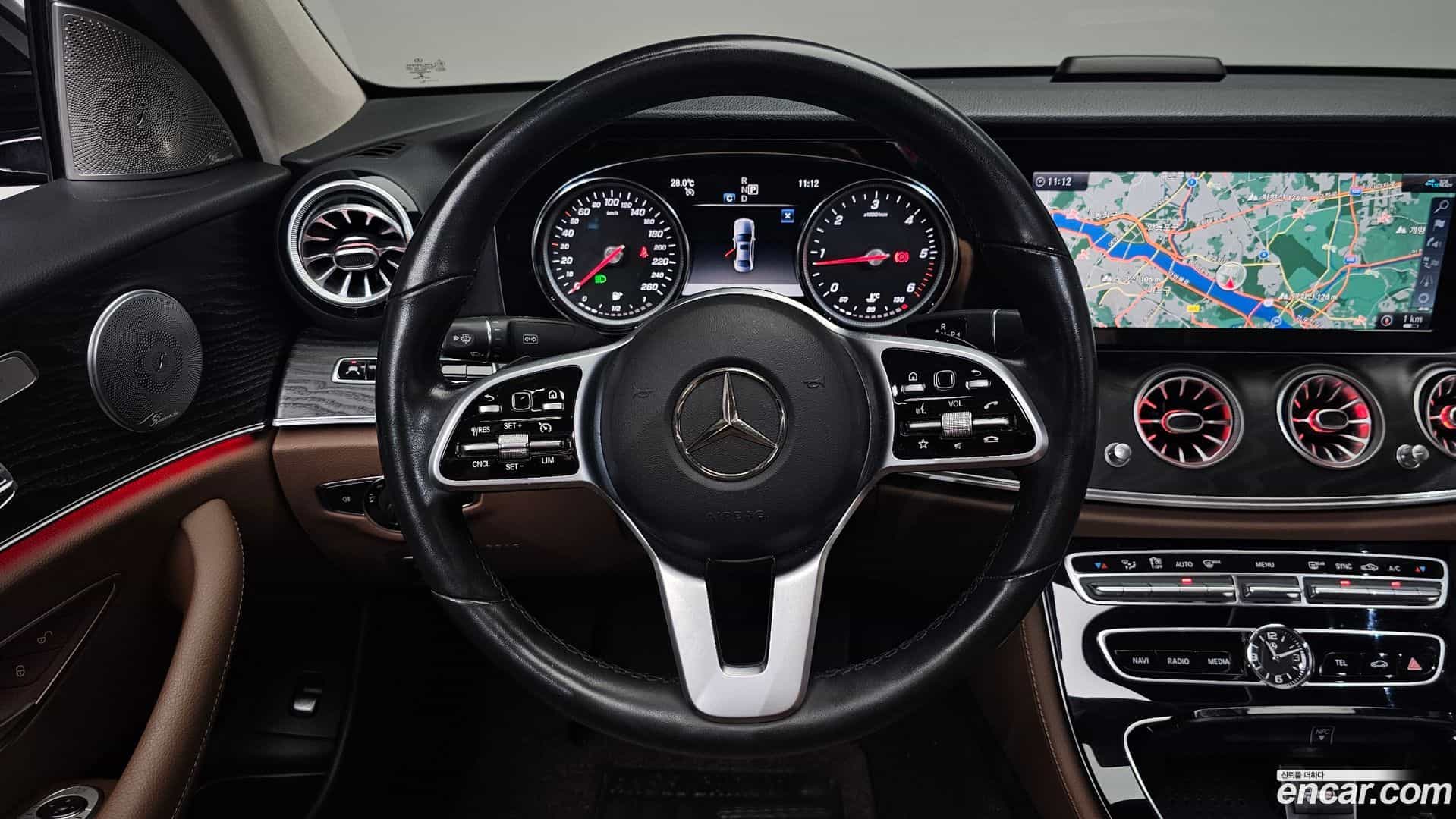 E-Class Mercedes-Benz 2020.8-OPTION-017