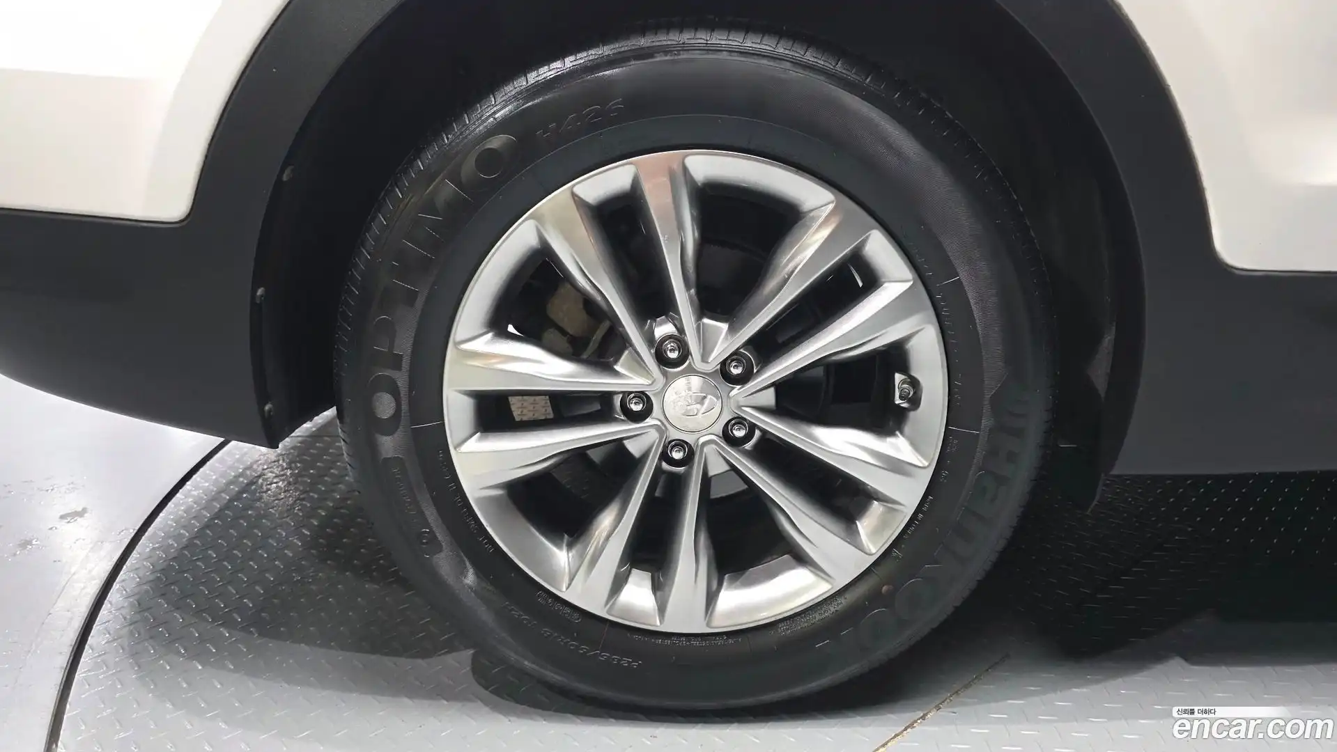 Santafe Hyundai 2015.6-OUTER-005