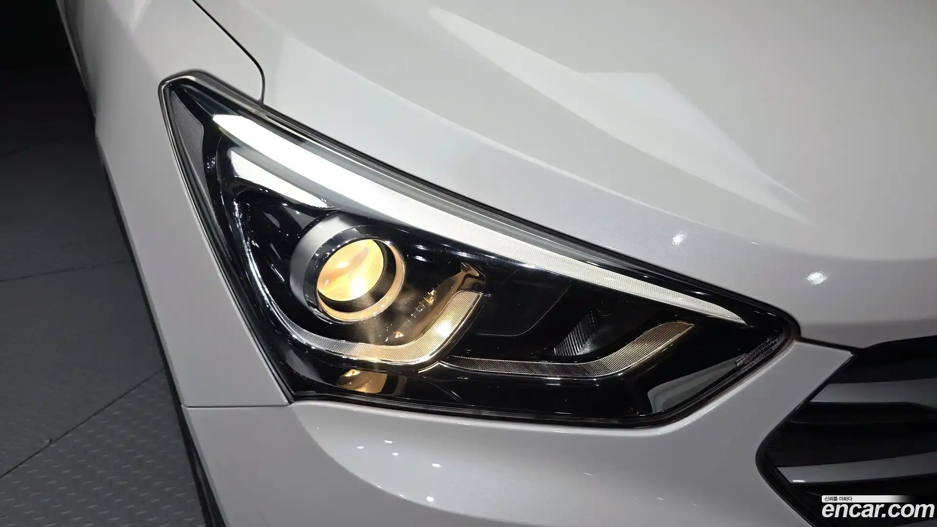 Santafe Hyundai 2015.6-OUTER-032