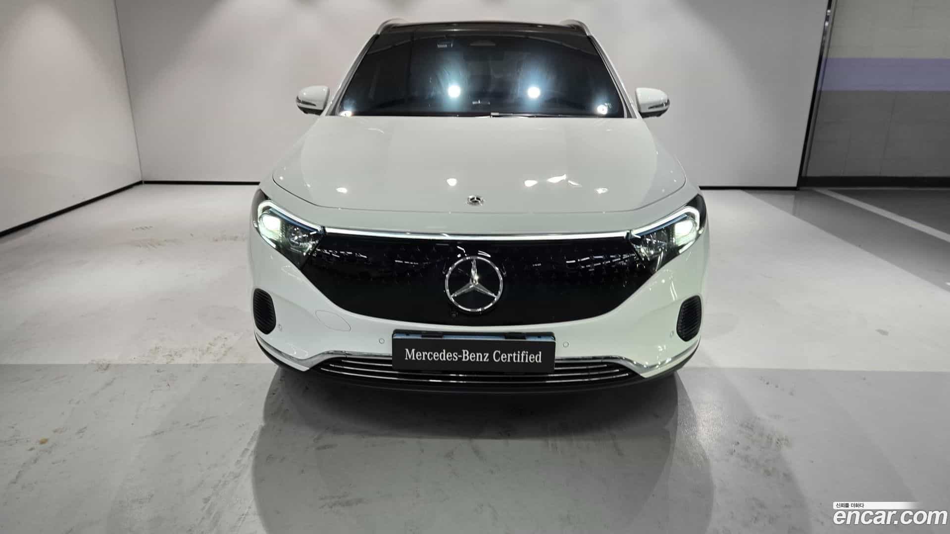 EQA Mercedes-Benz 2025.9-OUTER-006