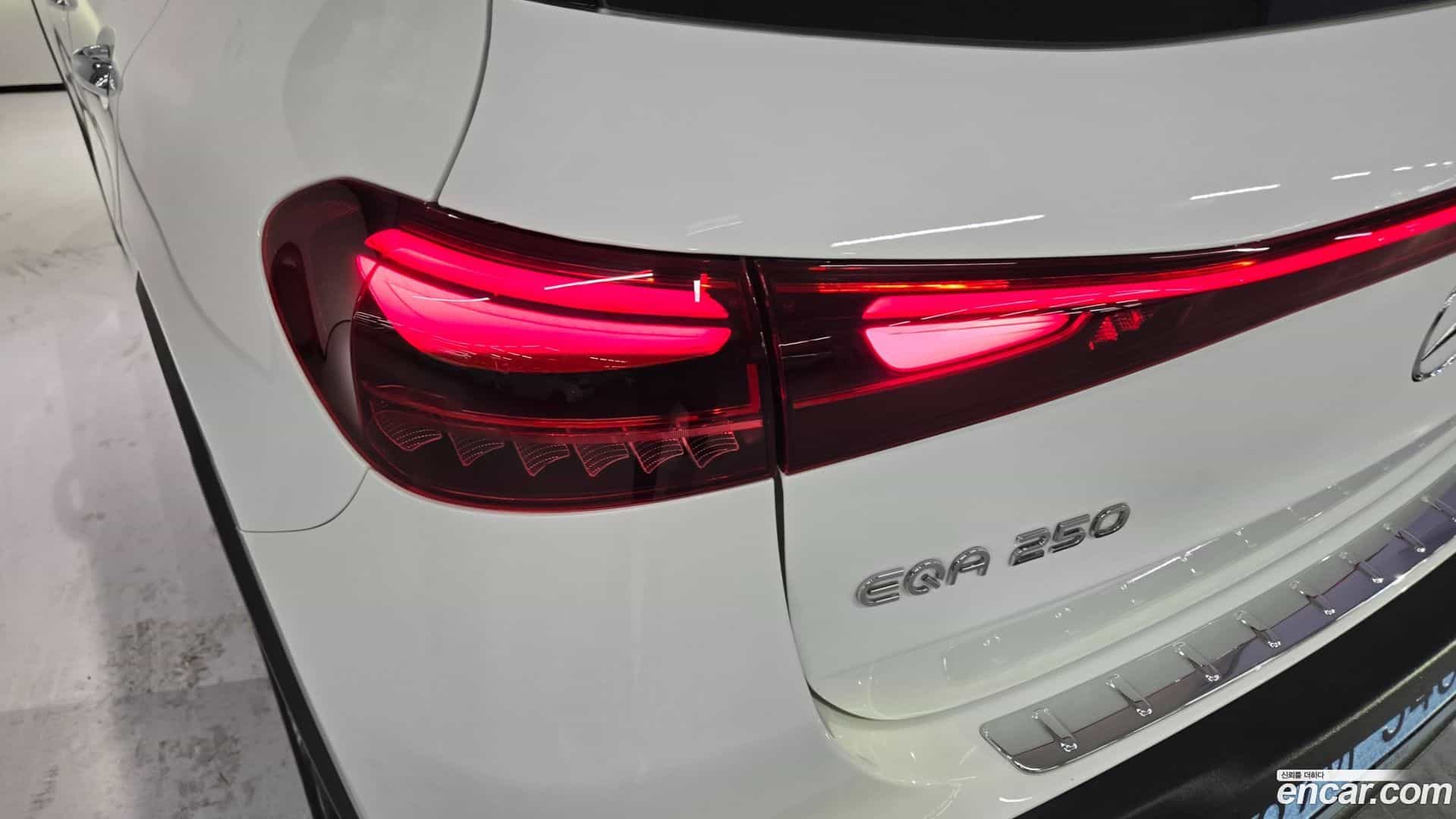 EQA Mercedes-Benz 2025.9-OPTION-017