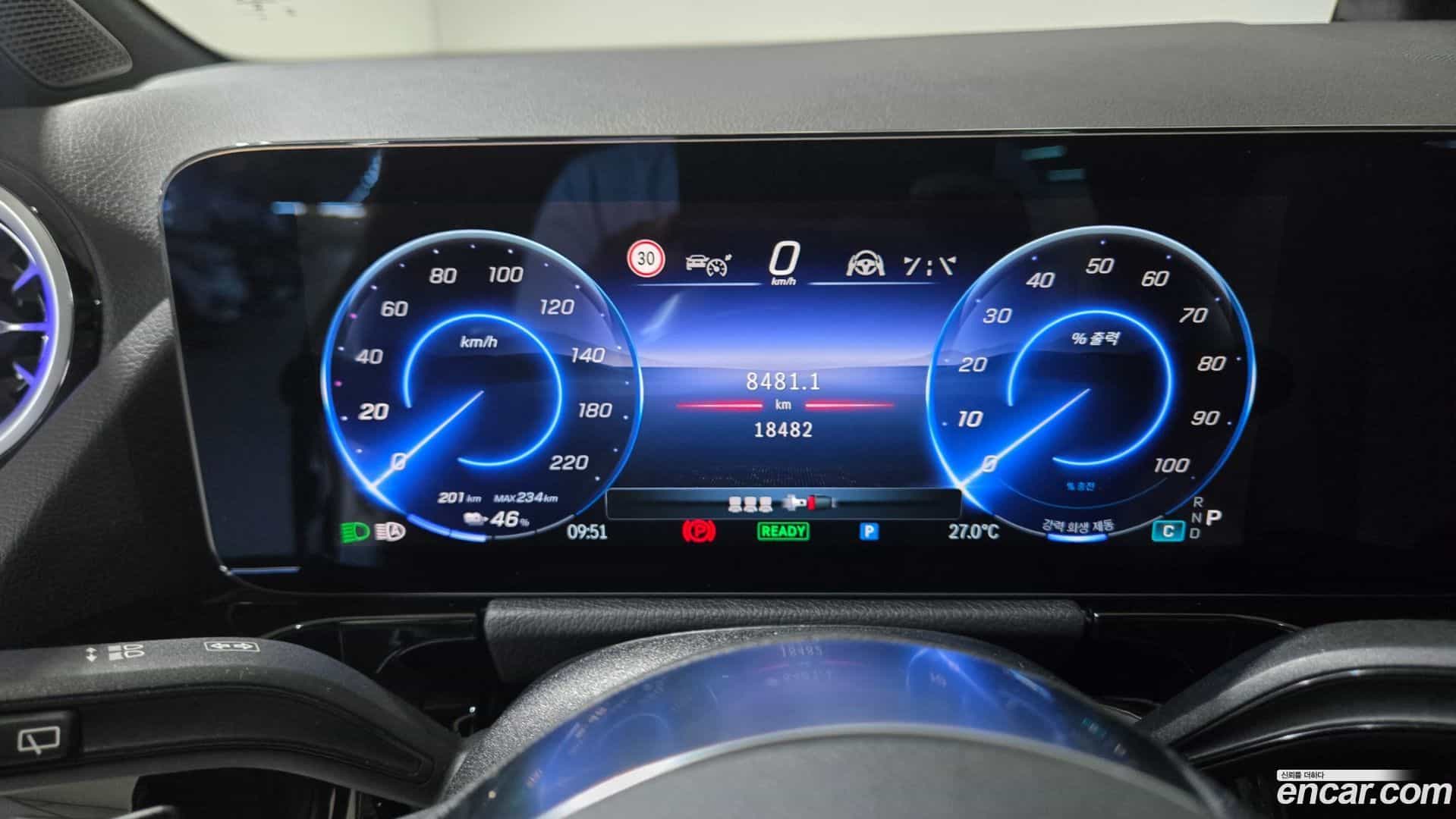 EQA Mercedes-Benz 2025.9-OPTION-020