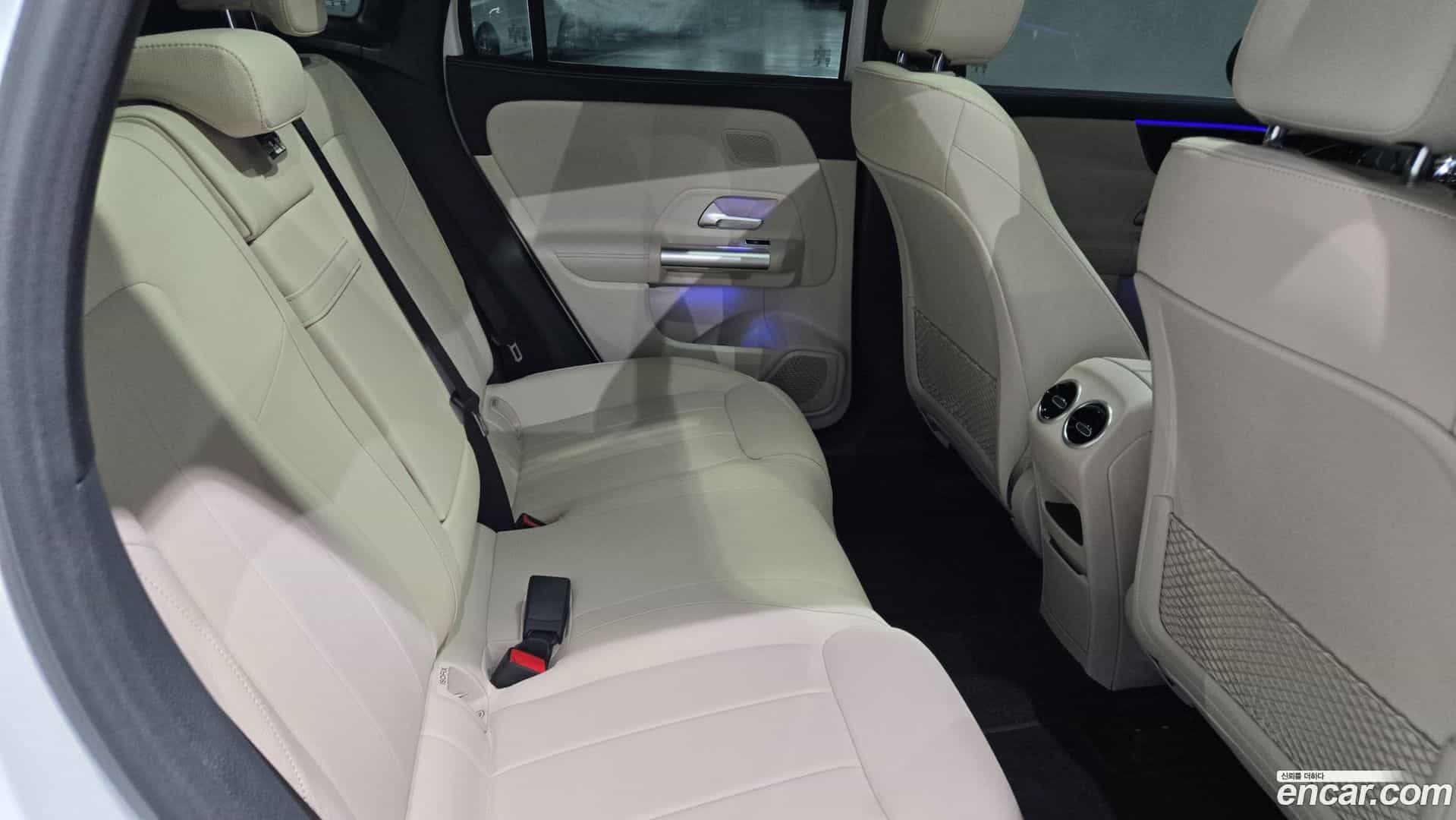 EQA Mercedes-Benz 2025.9-OPTION-024