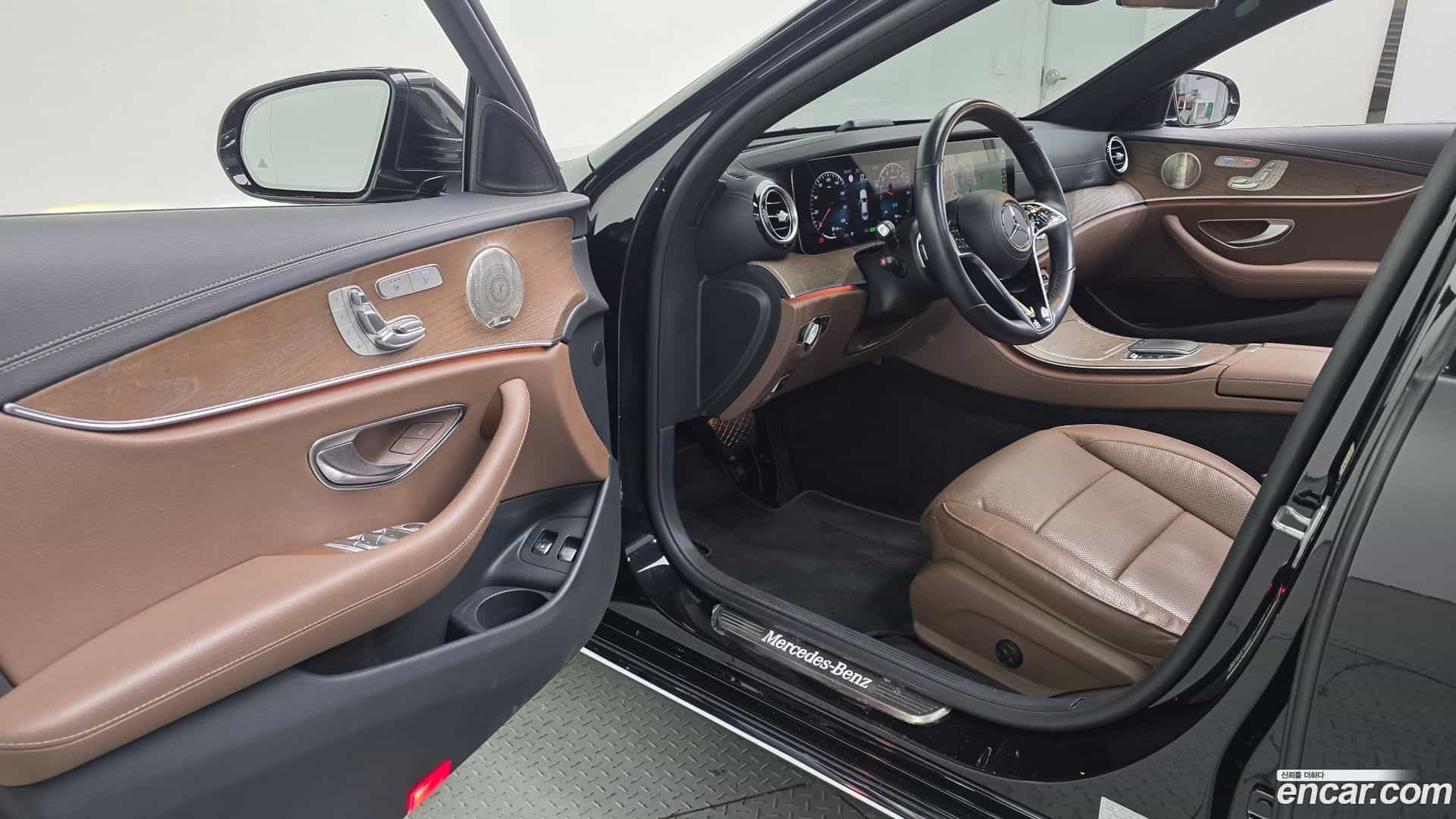 E-Class Mercedes-Benz 2021.5-INNER-010